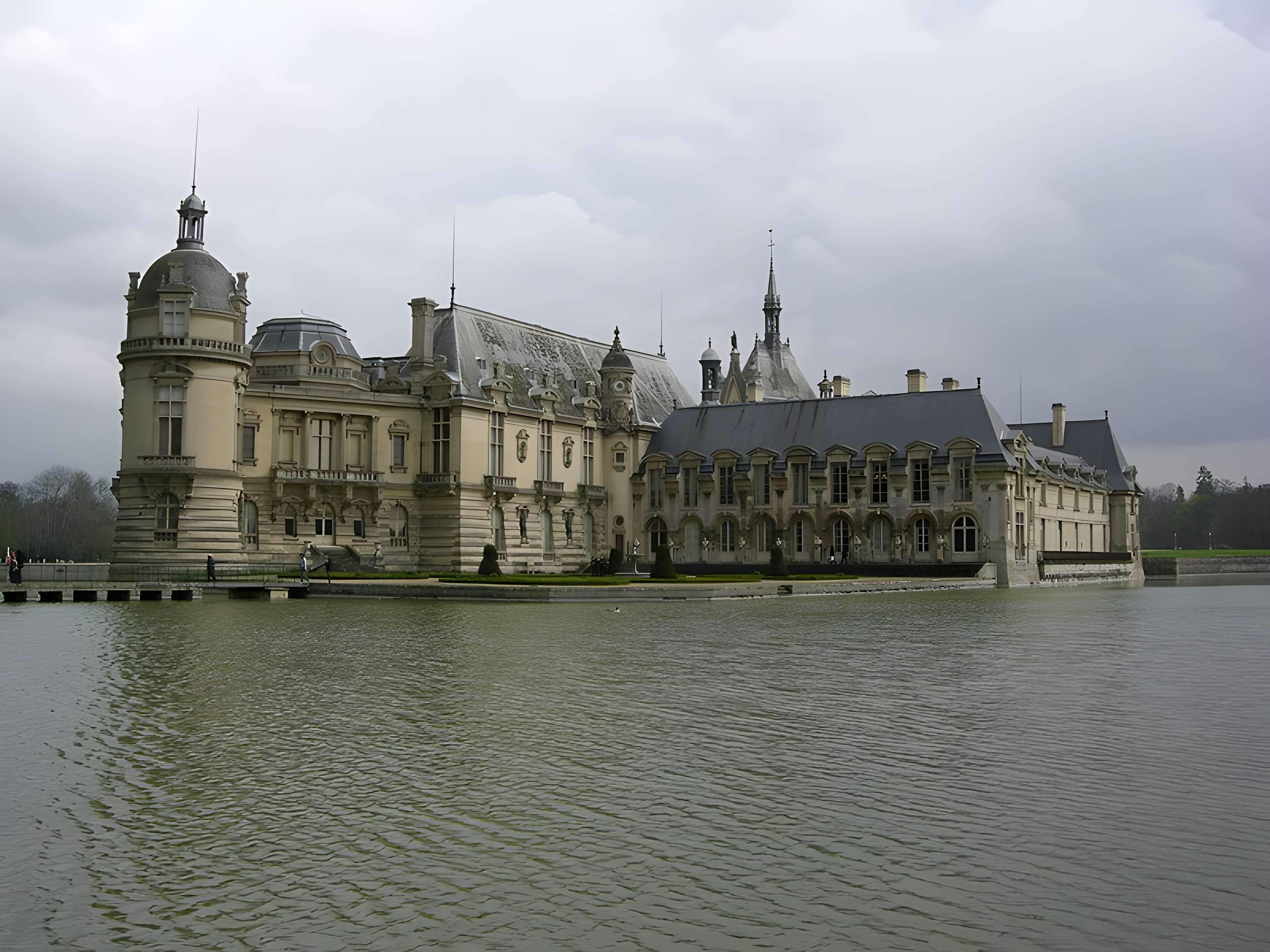 Parc du domaine de Chantilly (également sur communes de Chantilly et Avilly-Saint-Léonard)