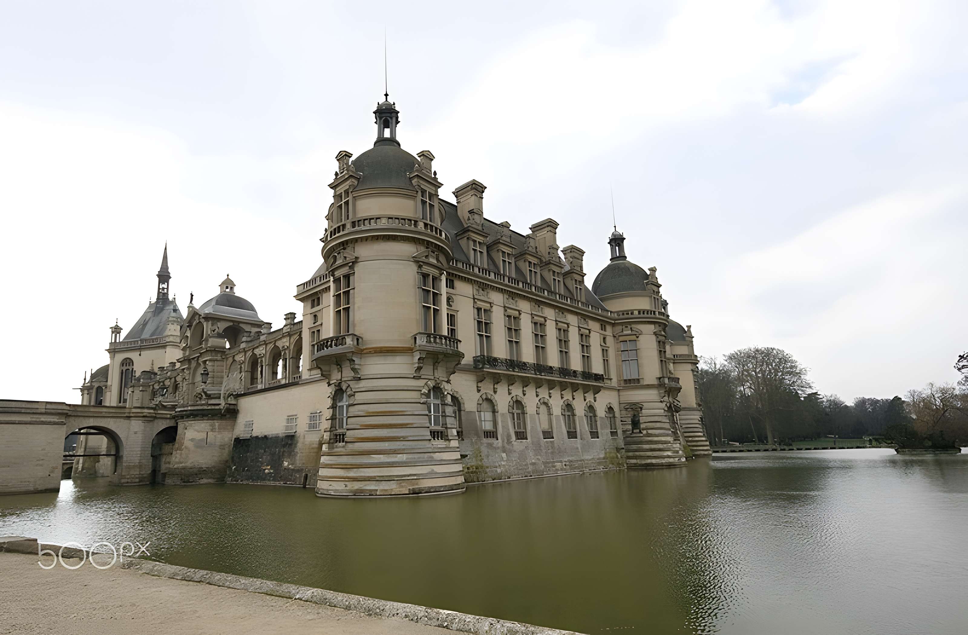 Parc du domaine de Chantilly (également sur communes de Chantilly et Avilly-Saint-Léonard)