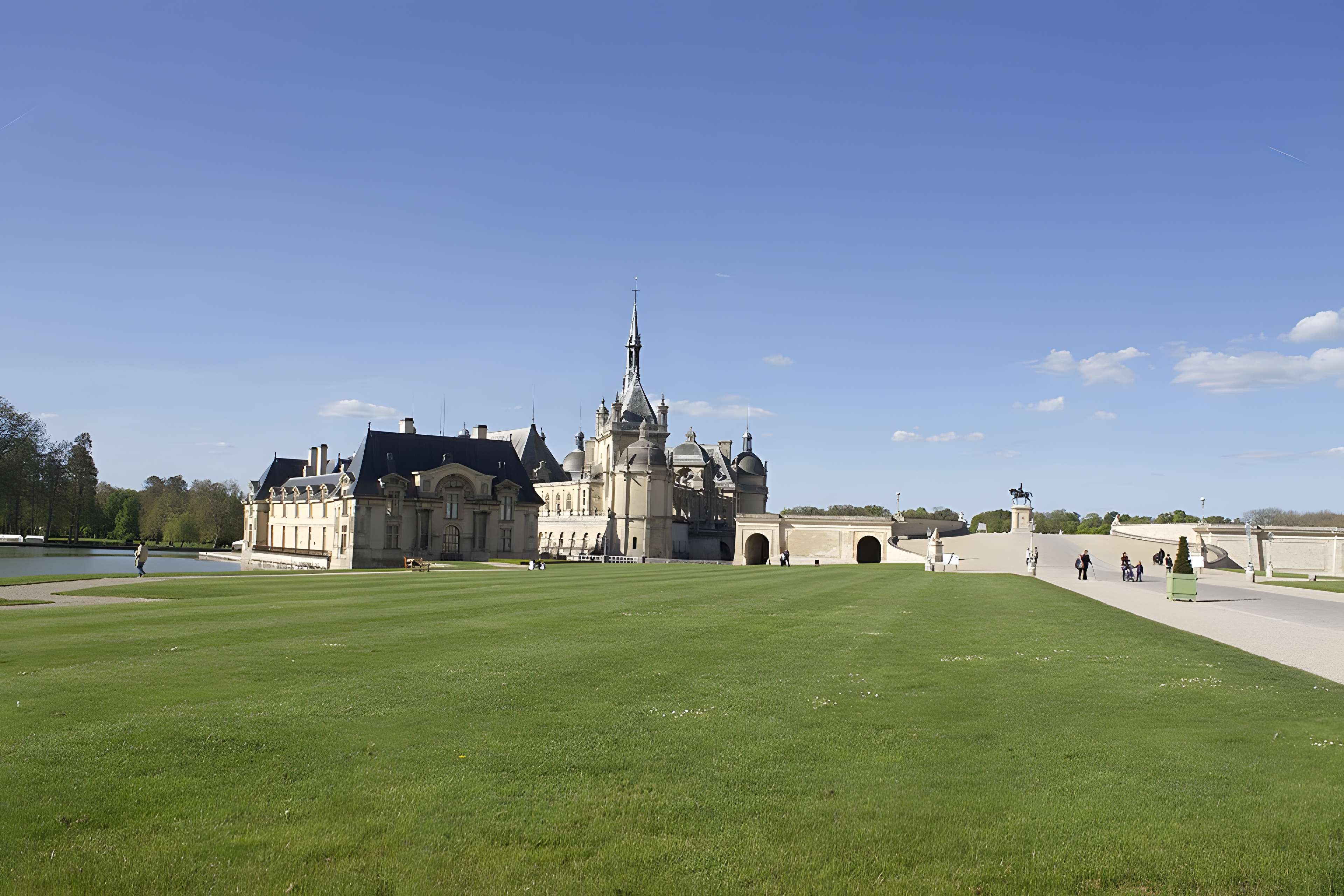 Parc du domaine de Chantilly (également sur communes de Chantilly et Avilly-Saint-Léonard)