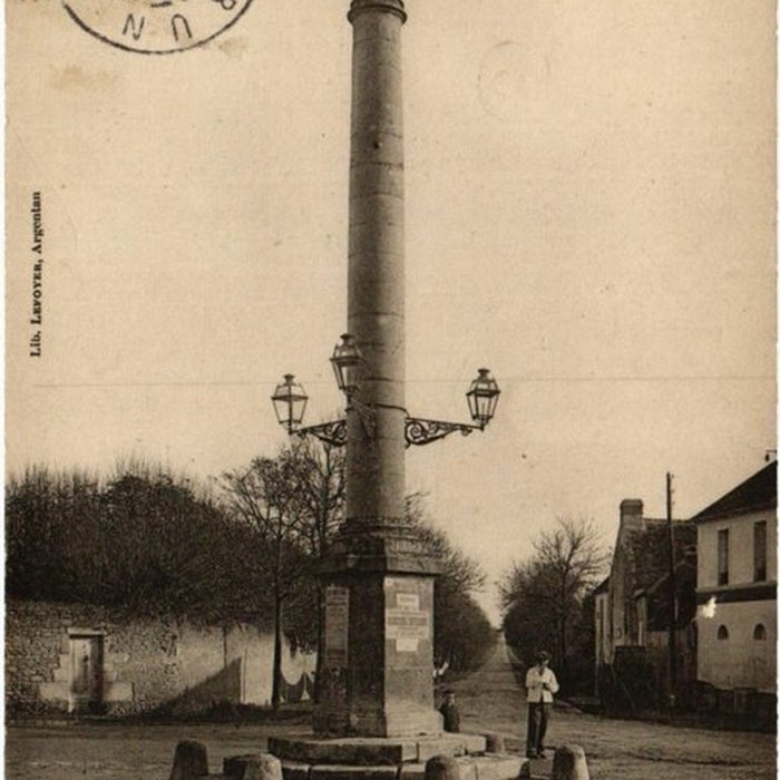 Photo de Colonne dite des Trois Croix