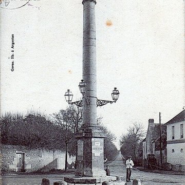 Colonne dite des Trois Croix