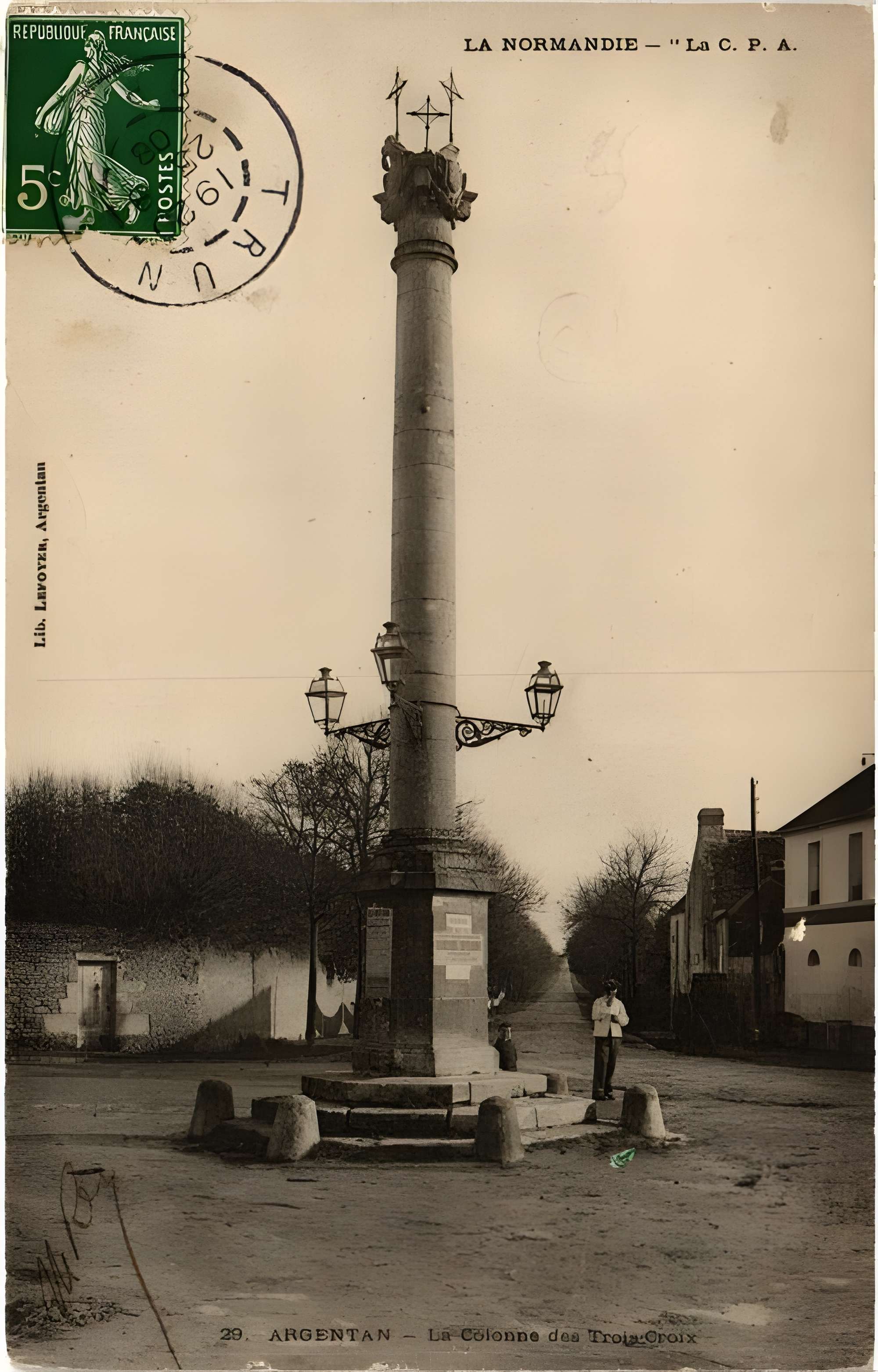 Colonne dite des Trois Croix