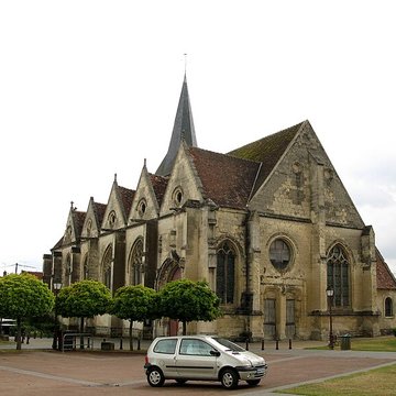Église Saint-Rémi-et-Saint-Front de Neuilly-Saint-Front