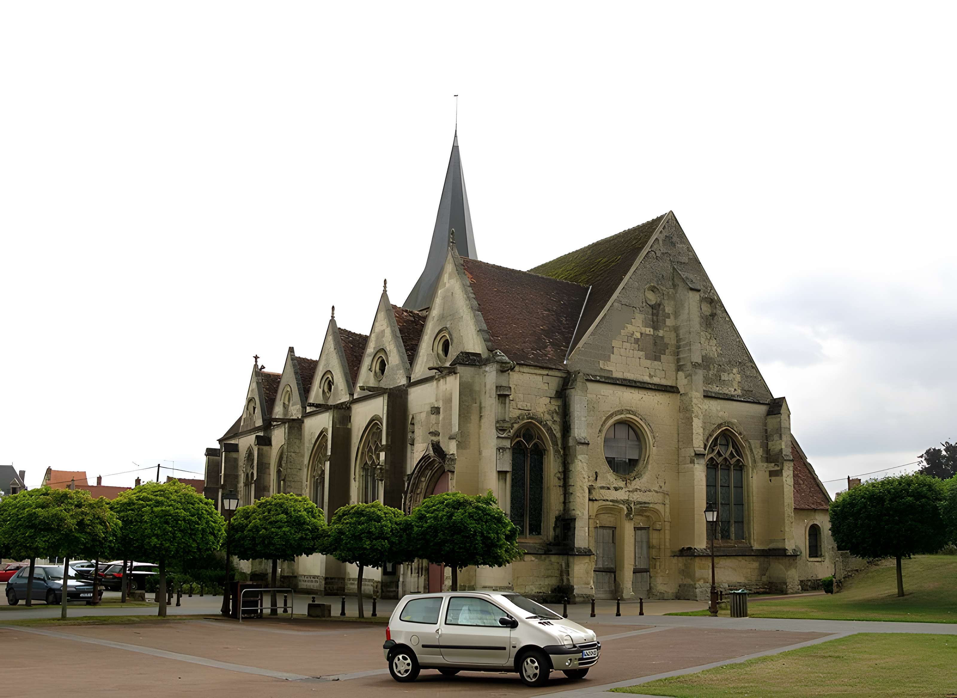 Église Saint-Rémi-et-Saint-Front de Neuilly-Saint-Front