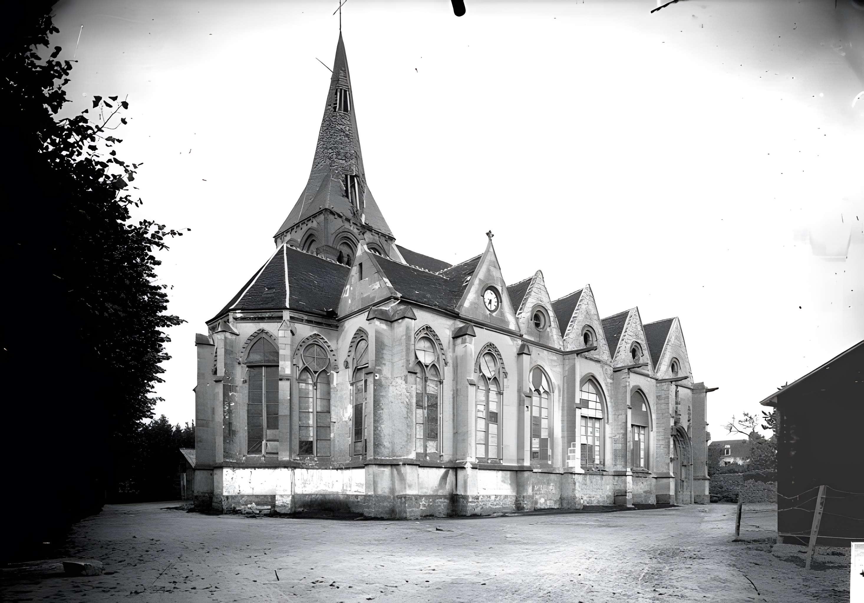 Église Saint-Rémi-et-Saint-Front de Neuilly-Saint-Front