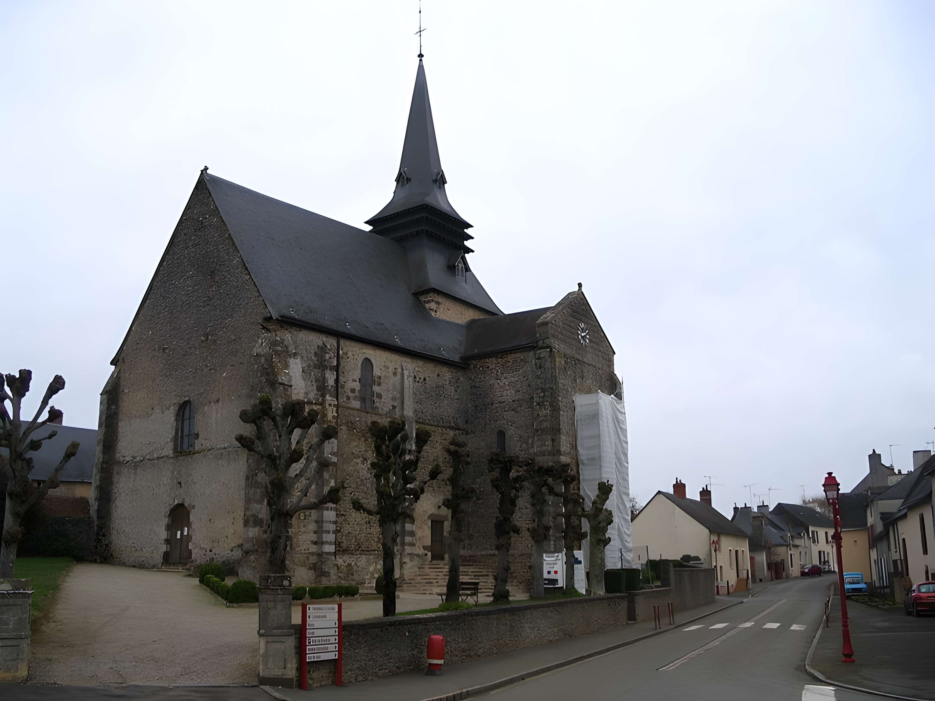 Église Saint-Rémy de Saint-Rémy-de-Sillé 