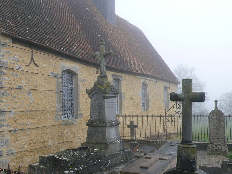 Photo de Ancienne église Saint-Pierre Saint-Jean et Saint-Paterne de Montrond