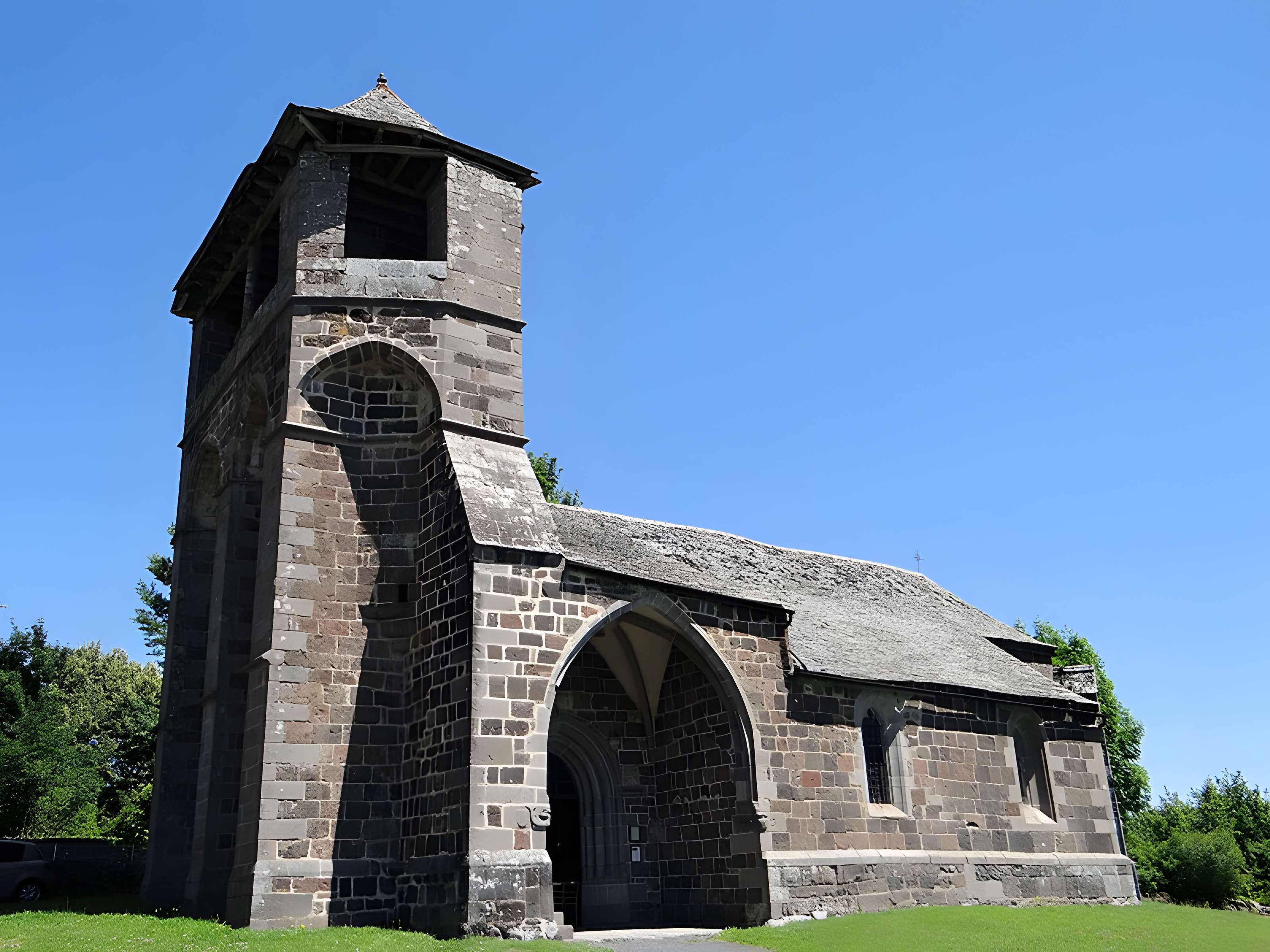 Église Saint-Roch d'Albinhac de Brommat
