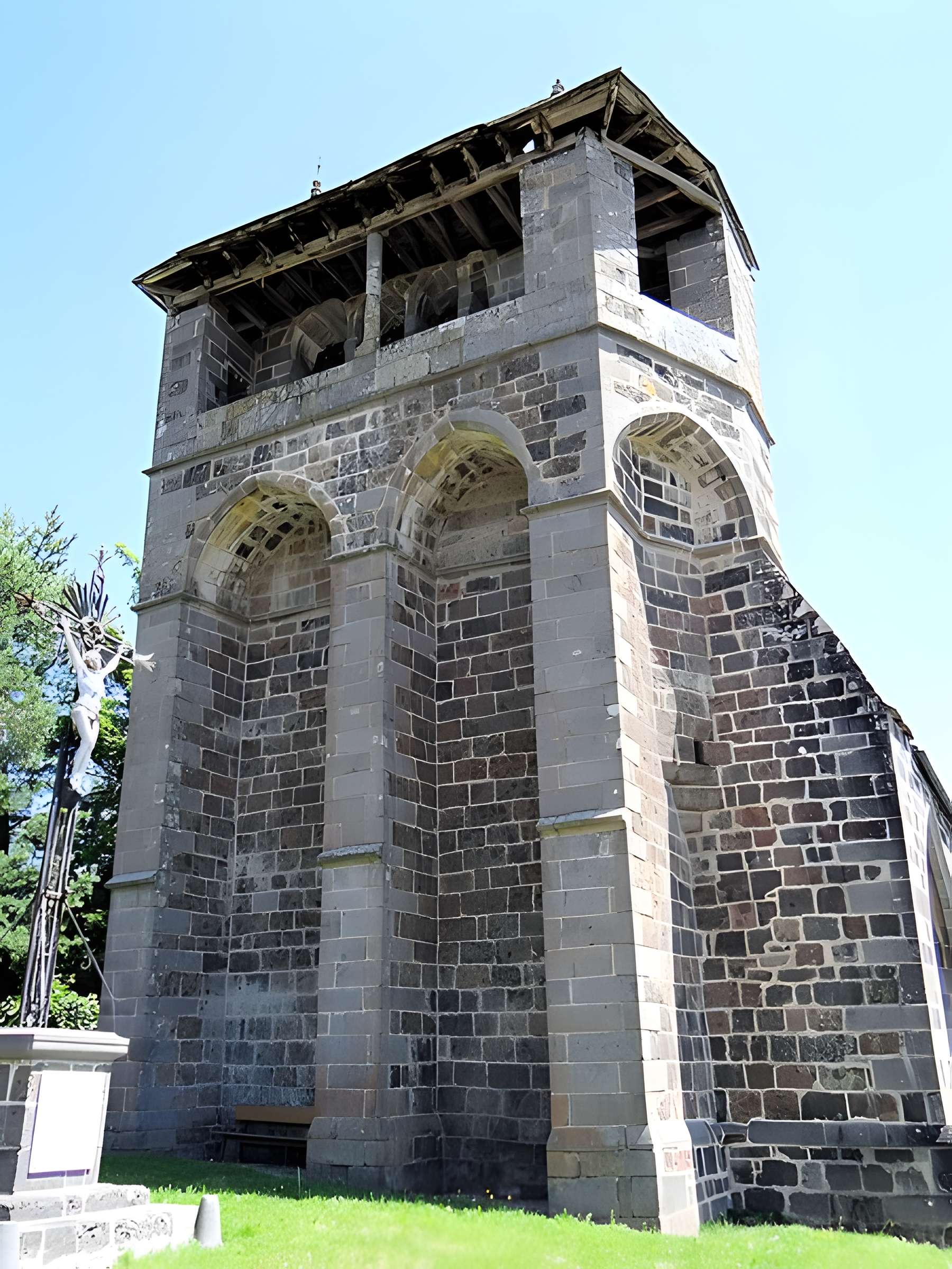 Église Saint-Roch d'Albinhac de Brommat