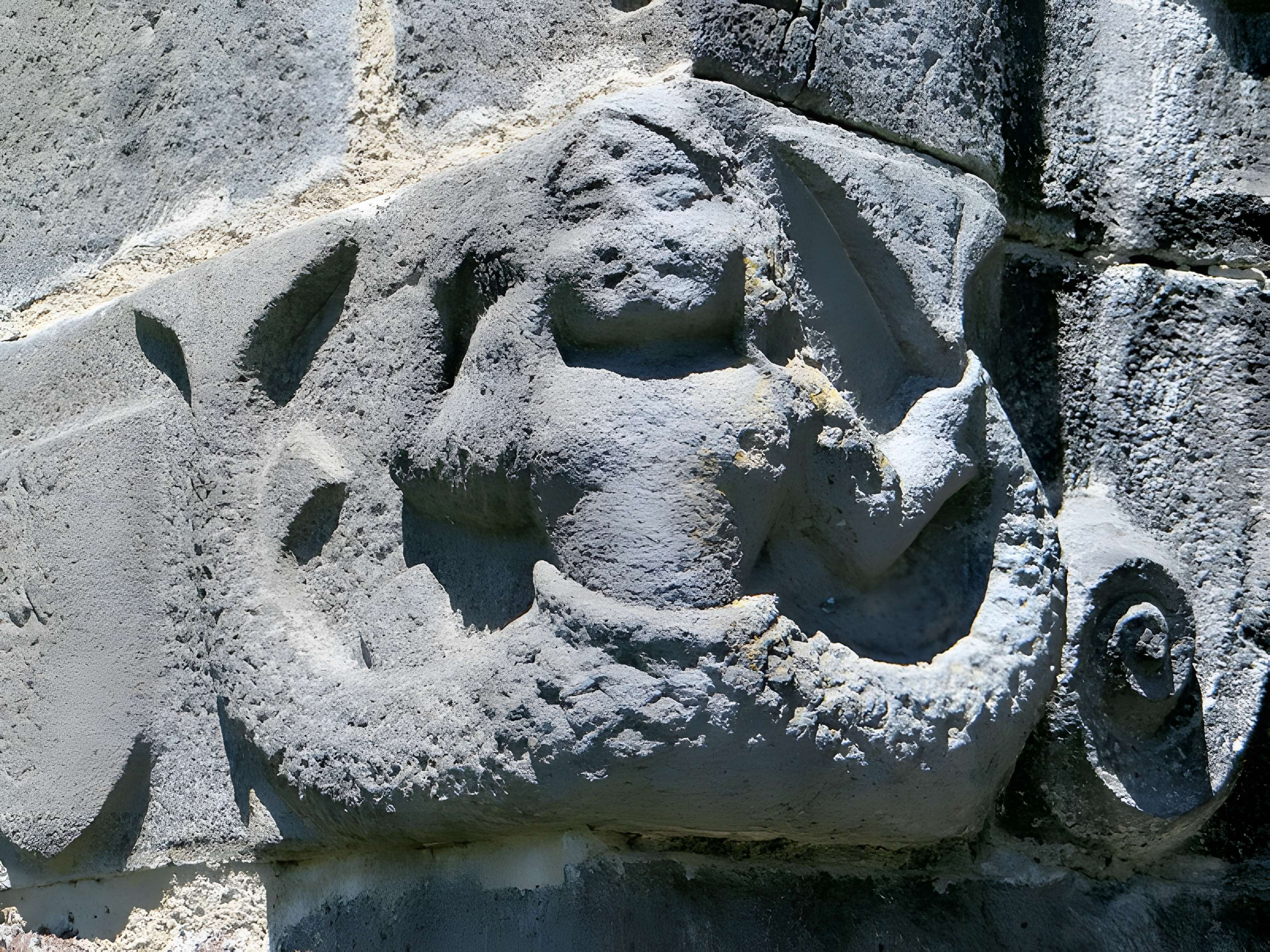 Église Saint-Roch d'Albinhac de Brommat