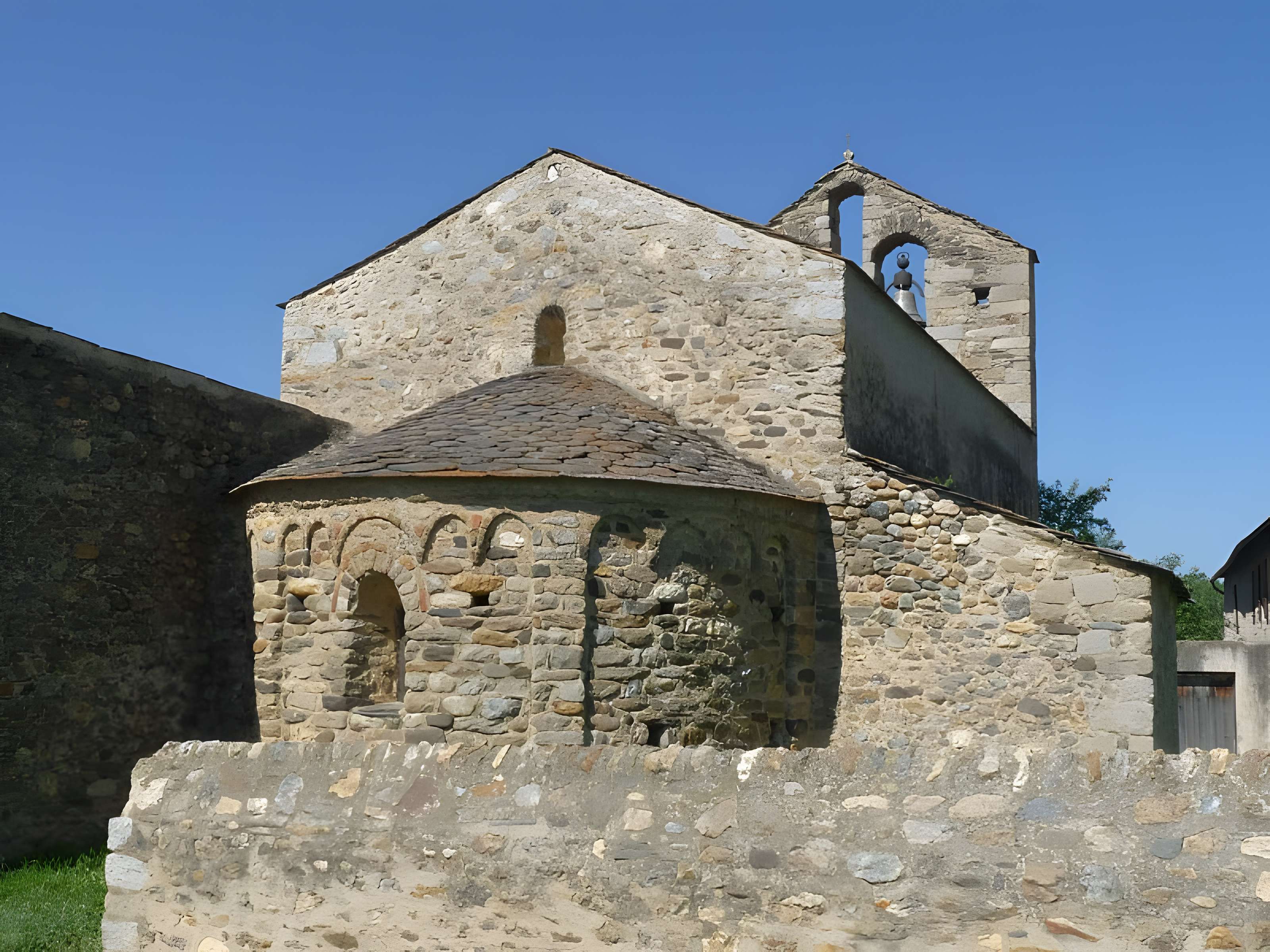 Église Saint-Romain de Caldégas