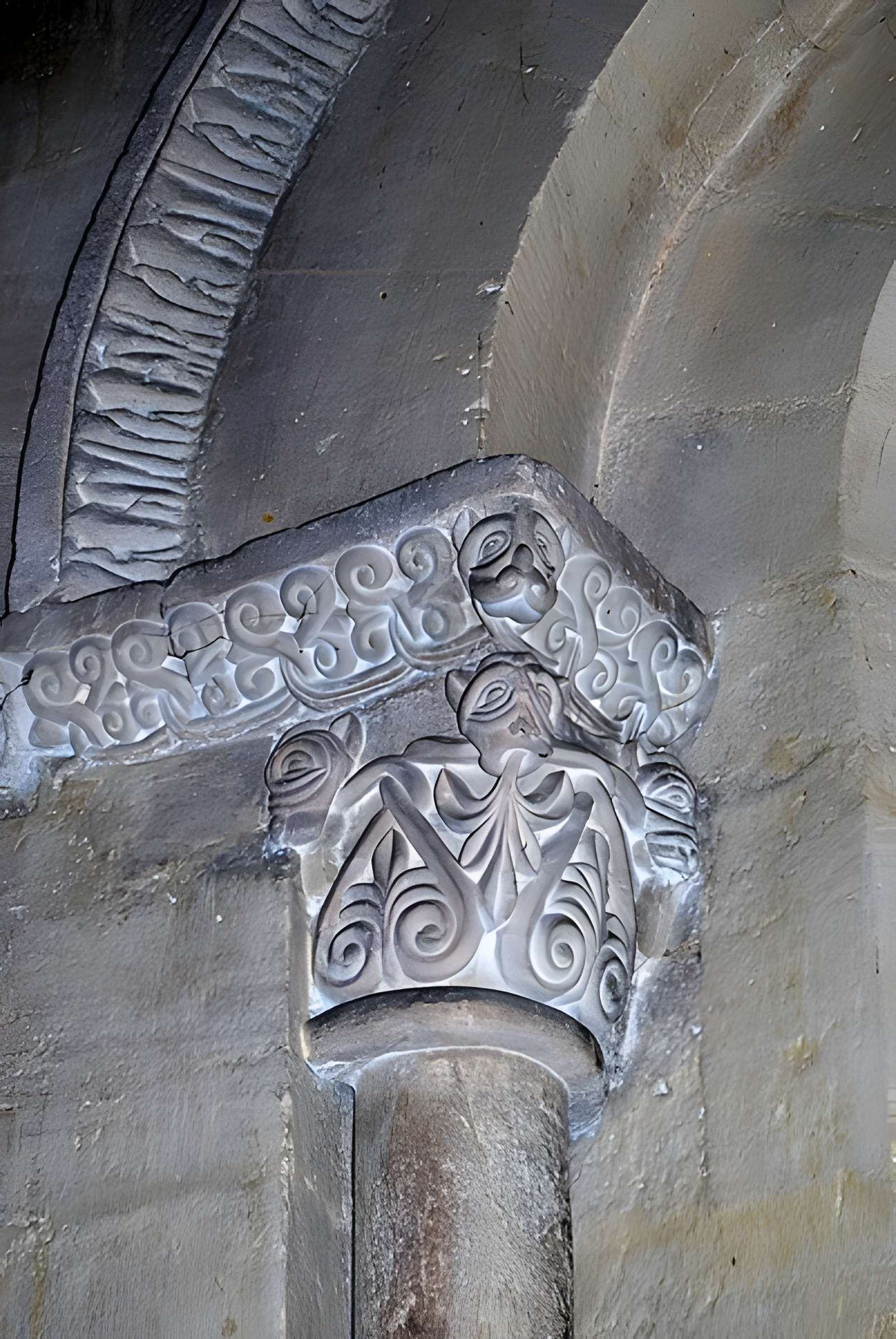 Église Saint-Romain de Targon