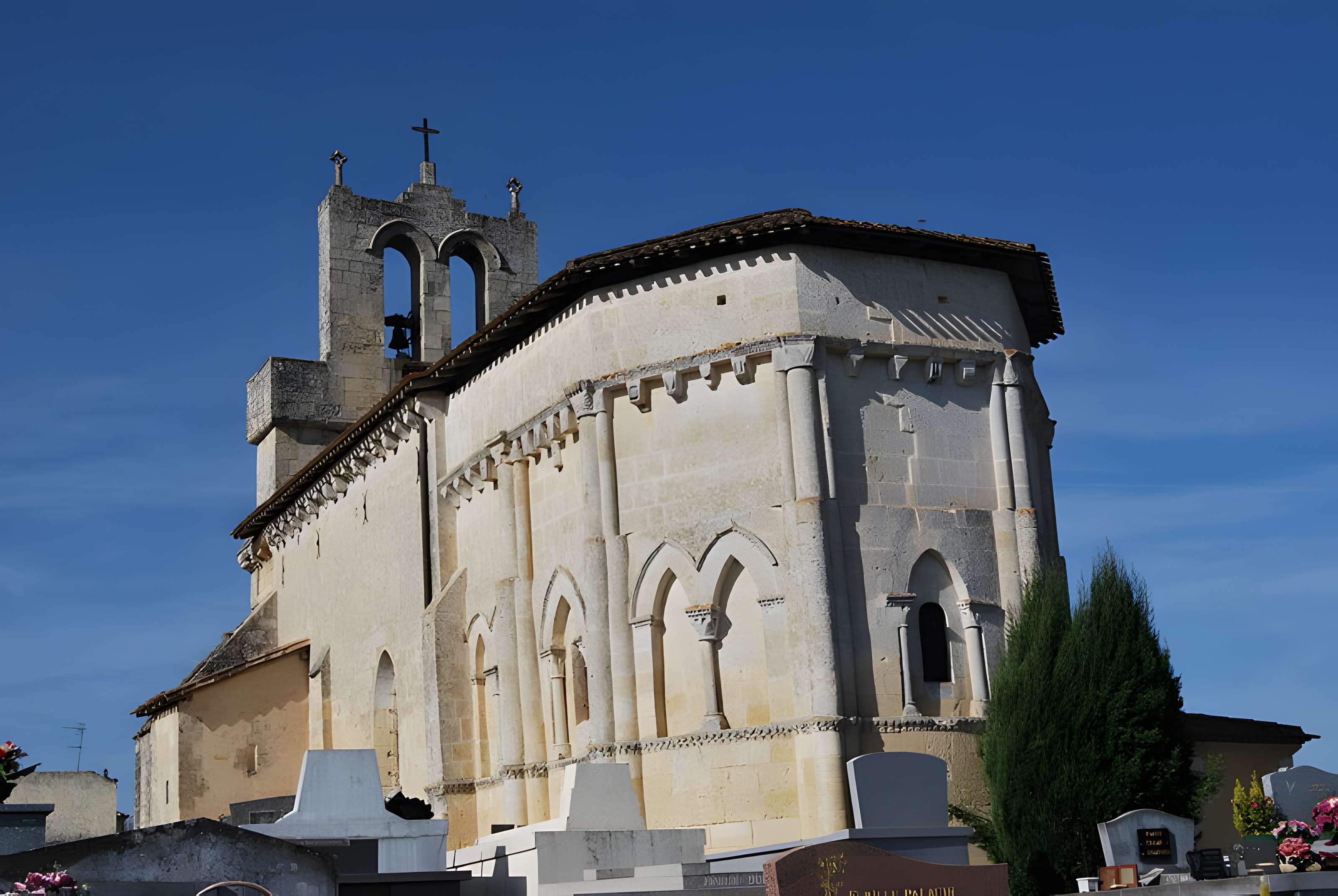 Église Saint-Saturnin de Camarsac