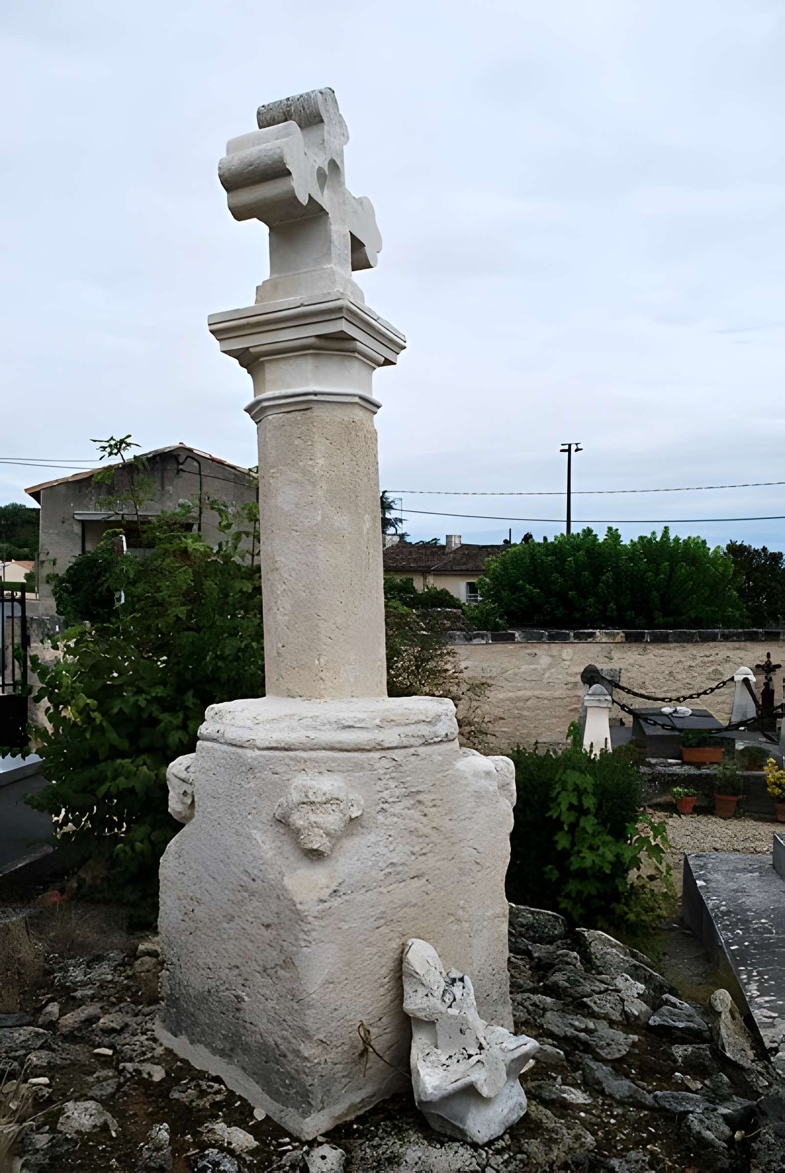 Église Saint-Saturnin de Camarsac