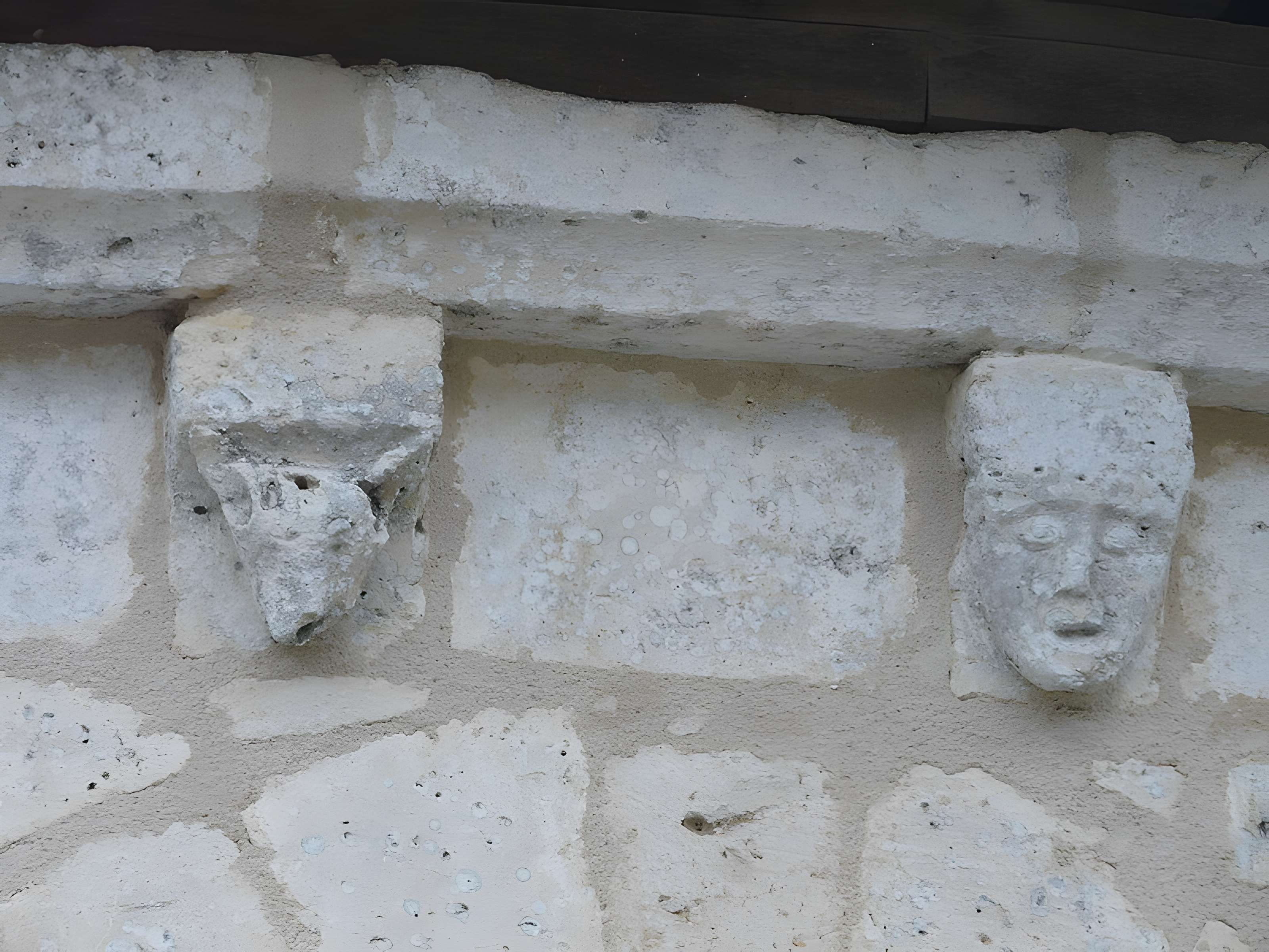 Église Saint-Saturnin de Coutures