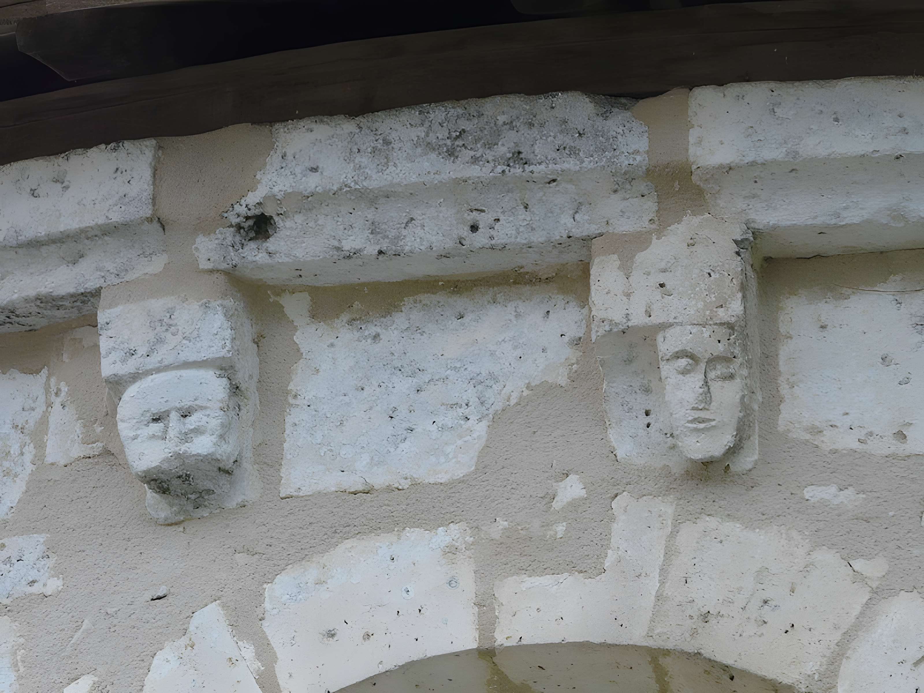 Église Saint-Saturnin de Coutures