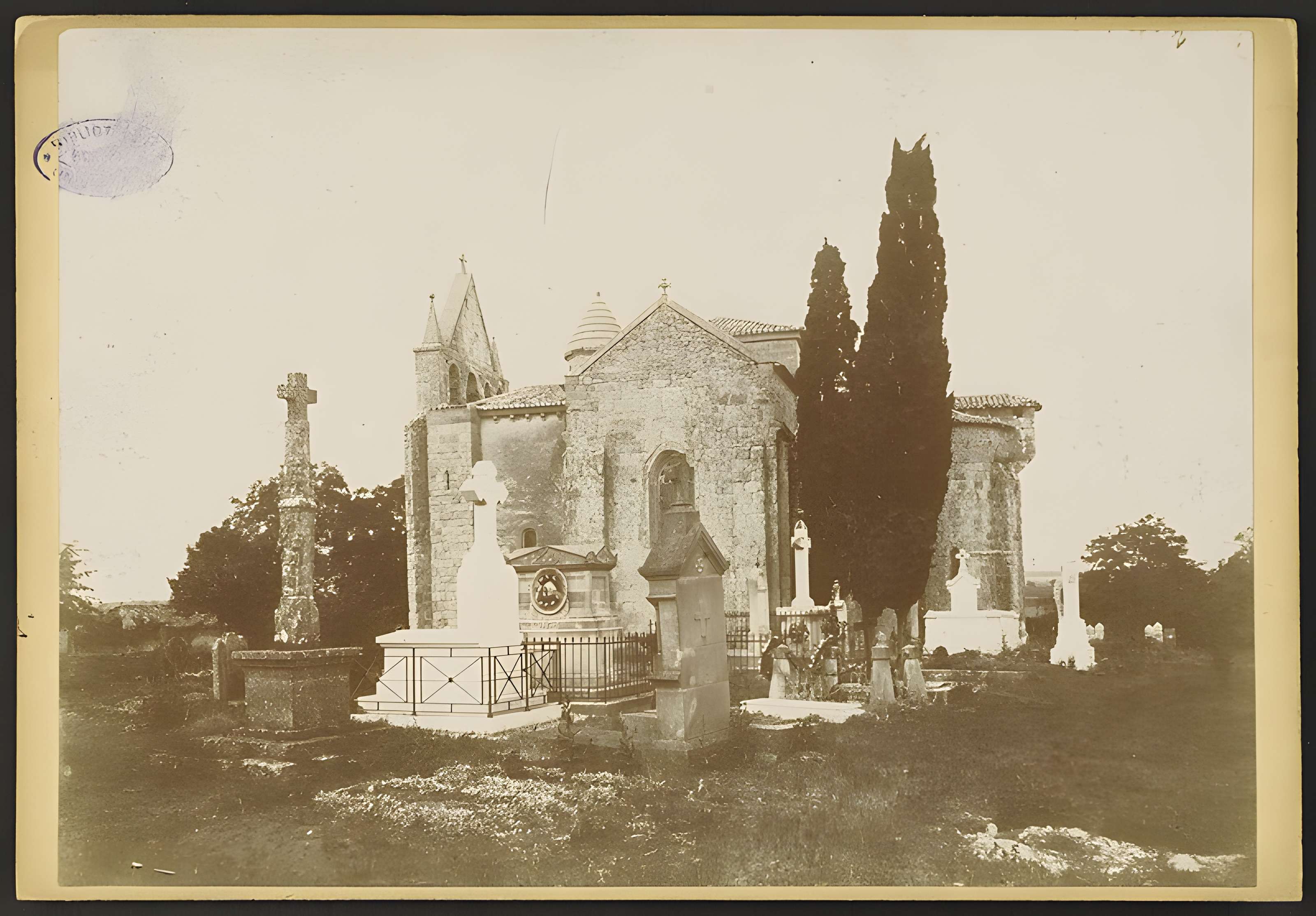 Église Saint-Saturnin de Mauriac