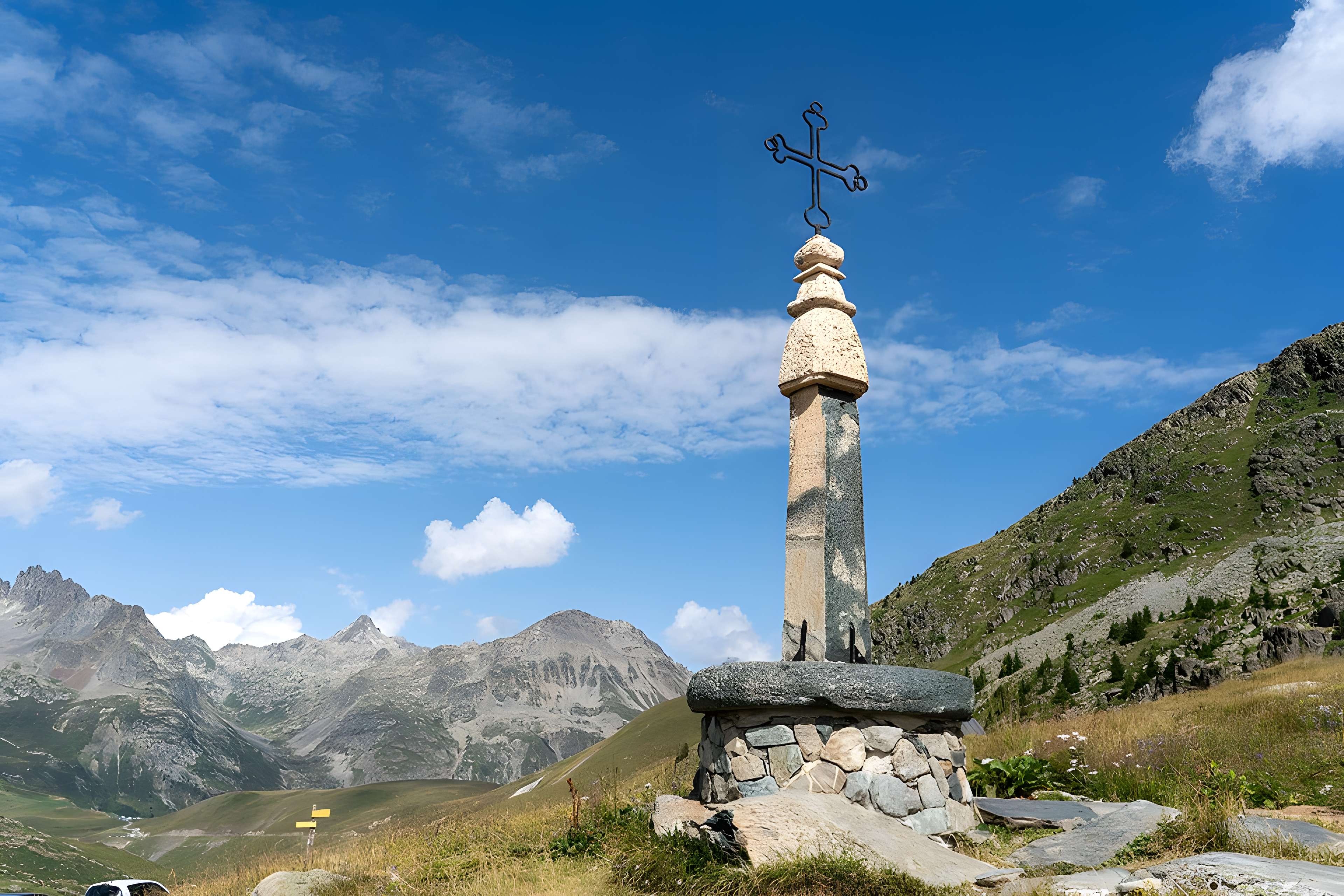 Église Saint-Saturnin de Saint-Sorlin-d'Arves
