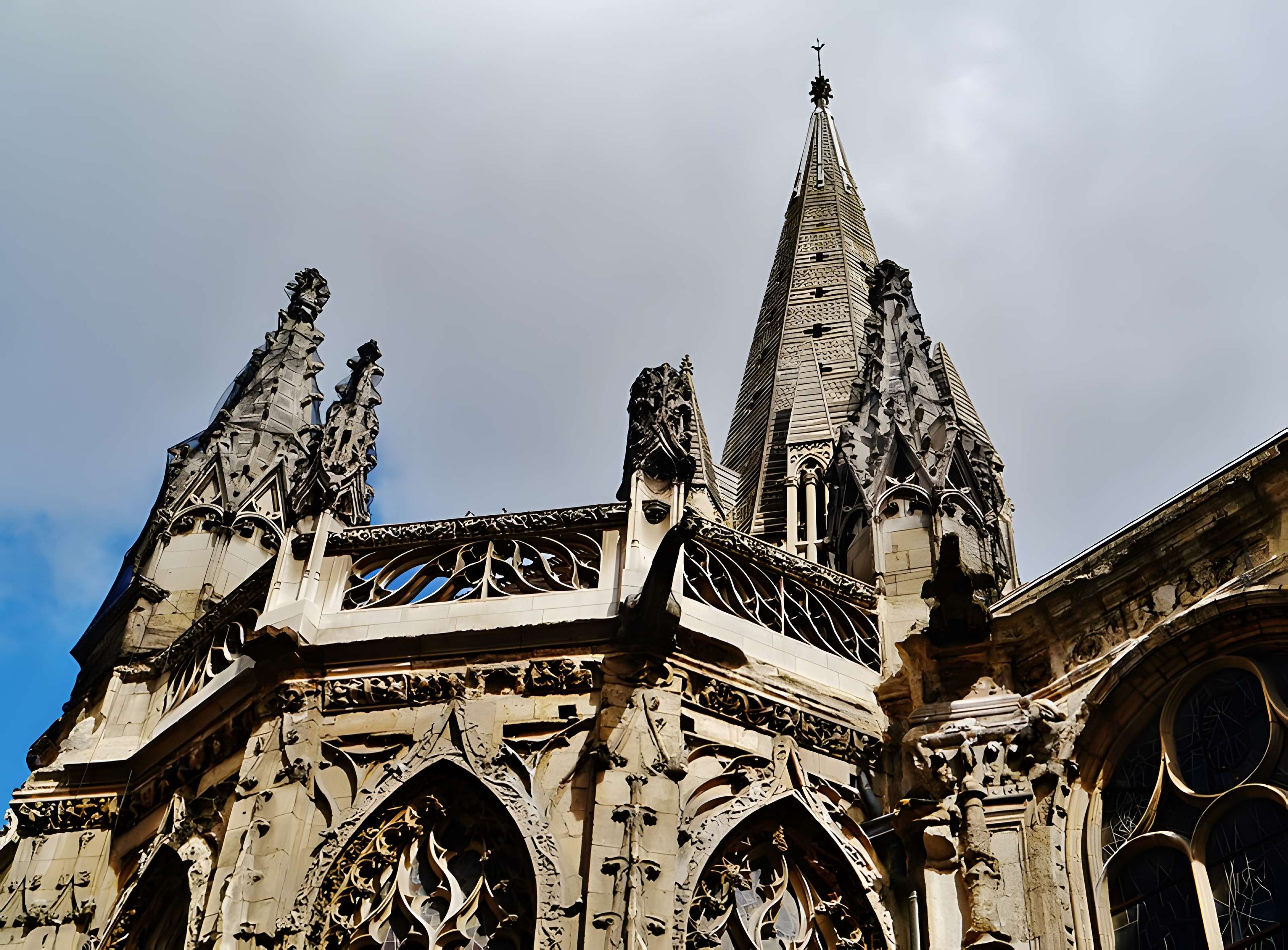 Église Saint-Sauveur de Caen