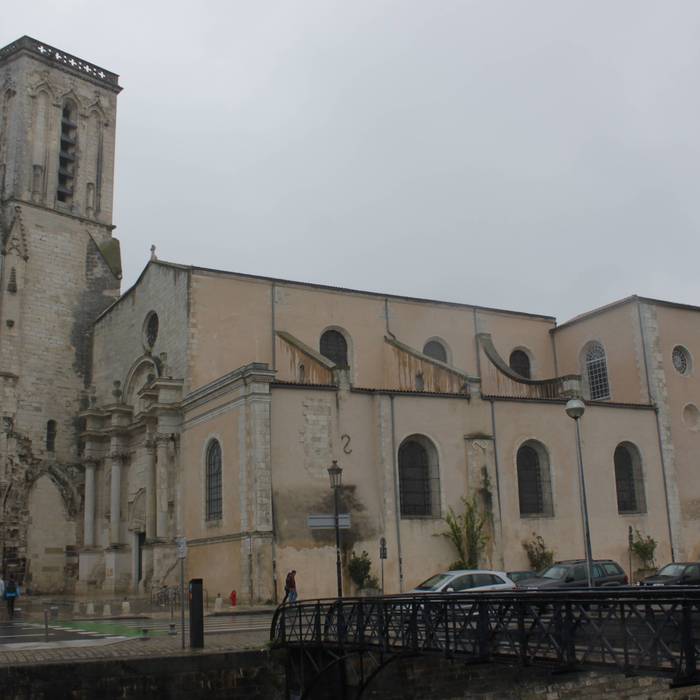 Photo de Kirche von La Rochelle