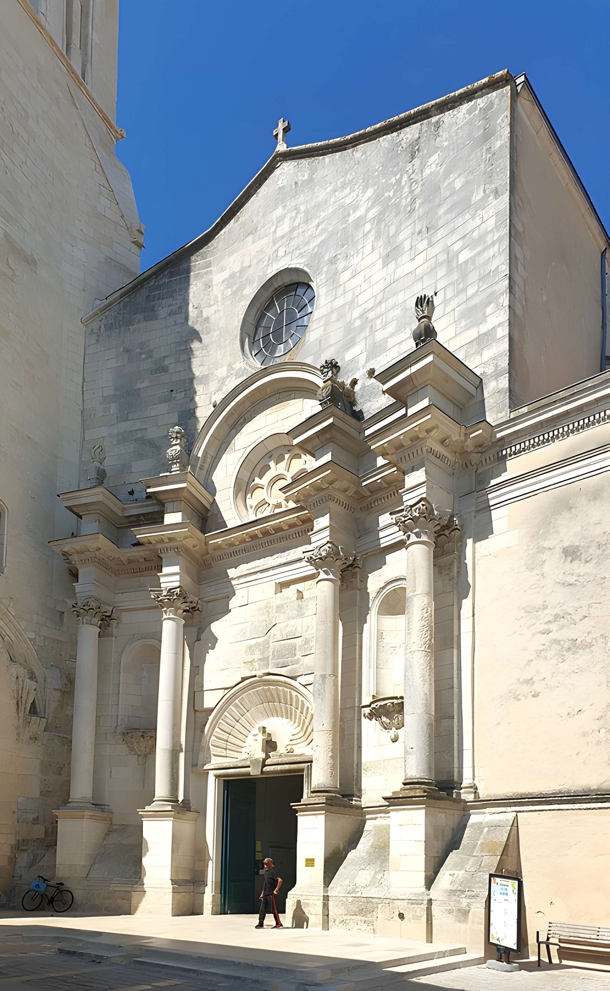 Église Saint-Sauveur de La Rochelle