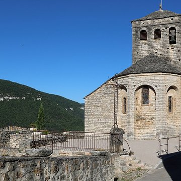 Église Saint-Sauveur de Liaucous de Mostuéjouls