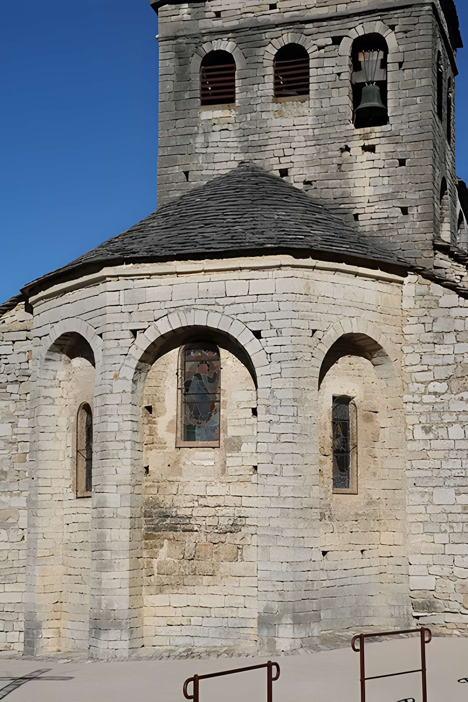Église Saint-Sauveur de Liaucous de Mostuéjouls