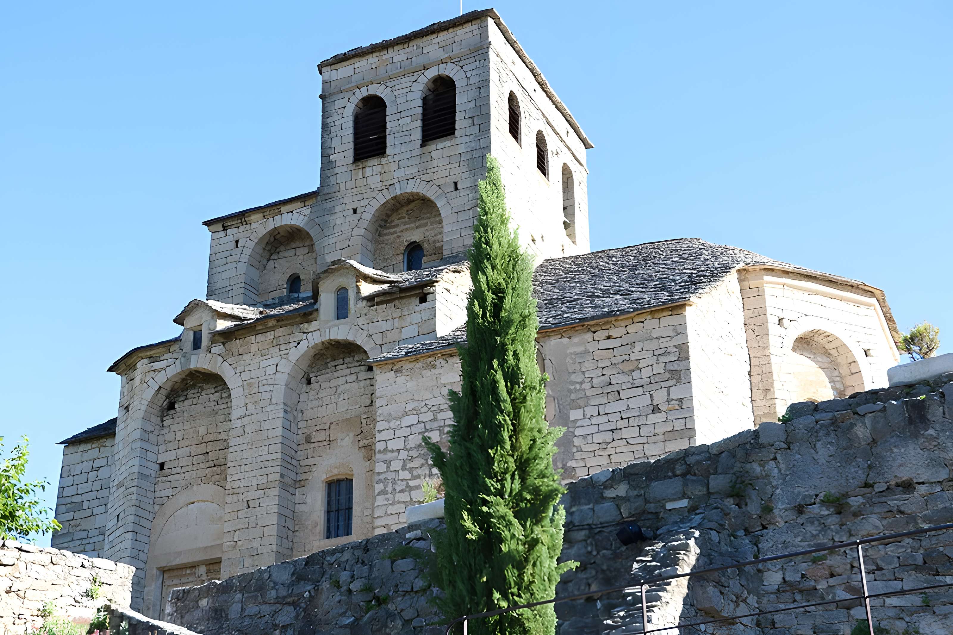 Église Saint-Sauveur de Liaucous de Mostuéjouls