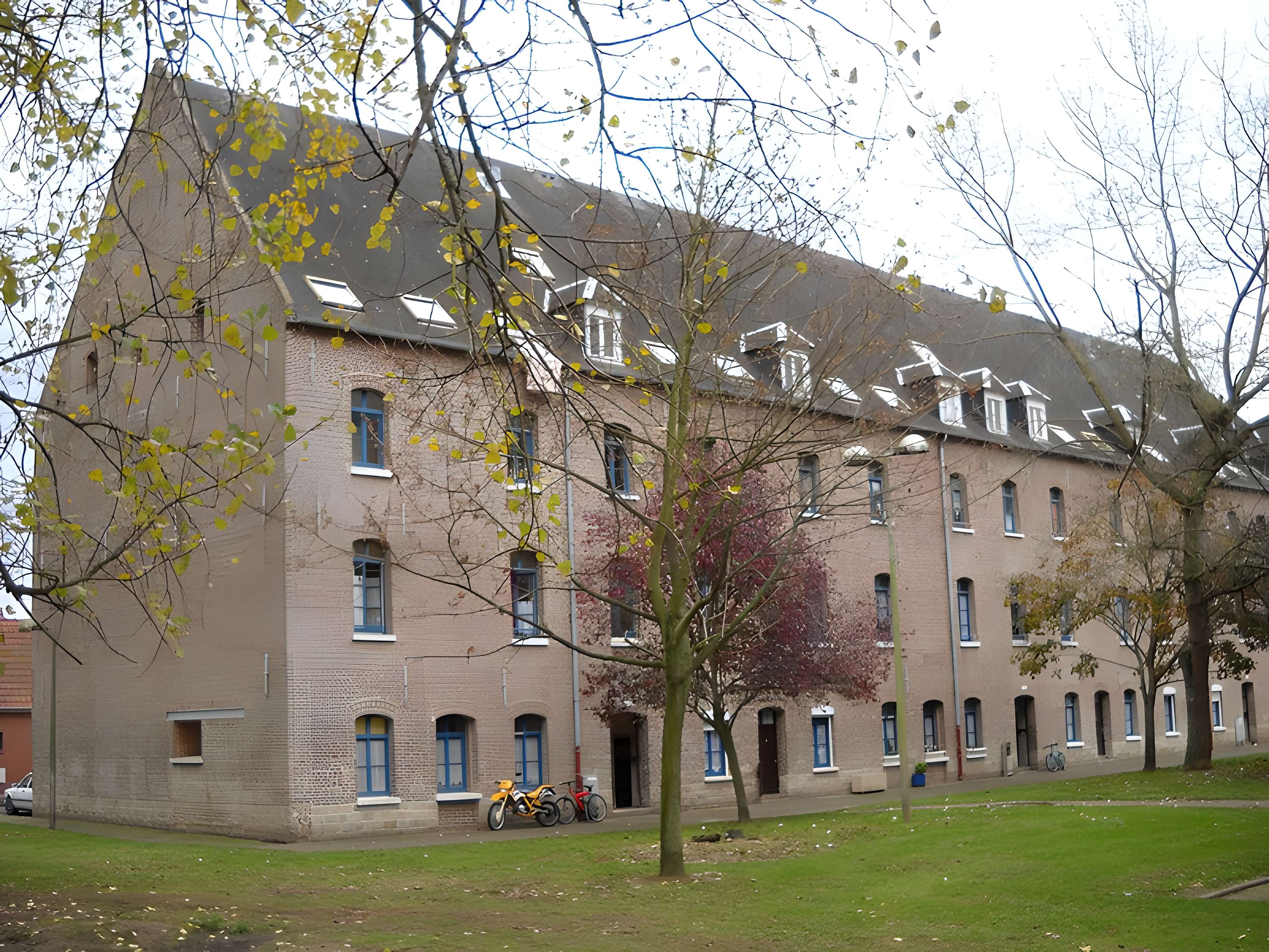 Casernes Taix et Listenois