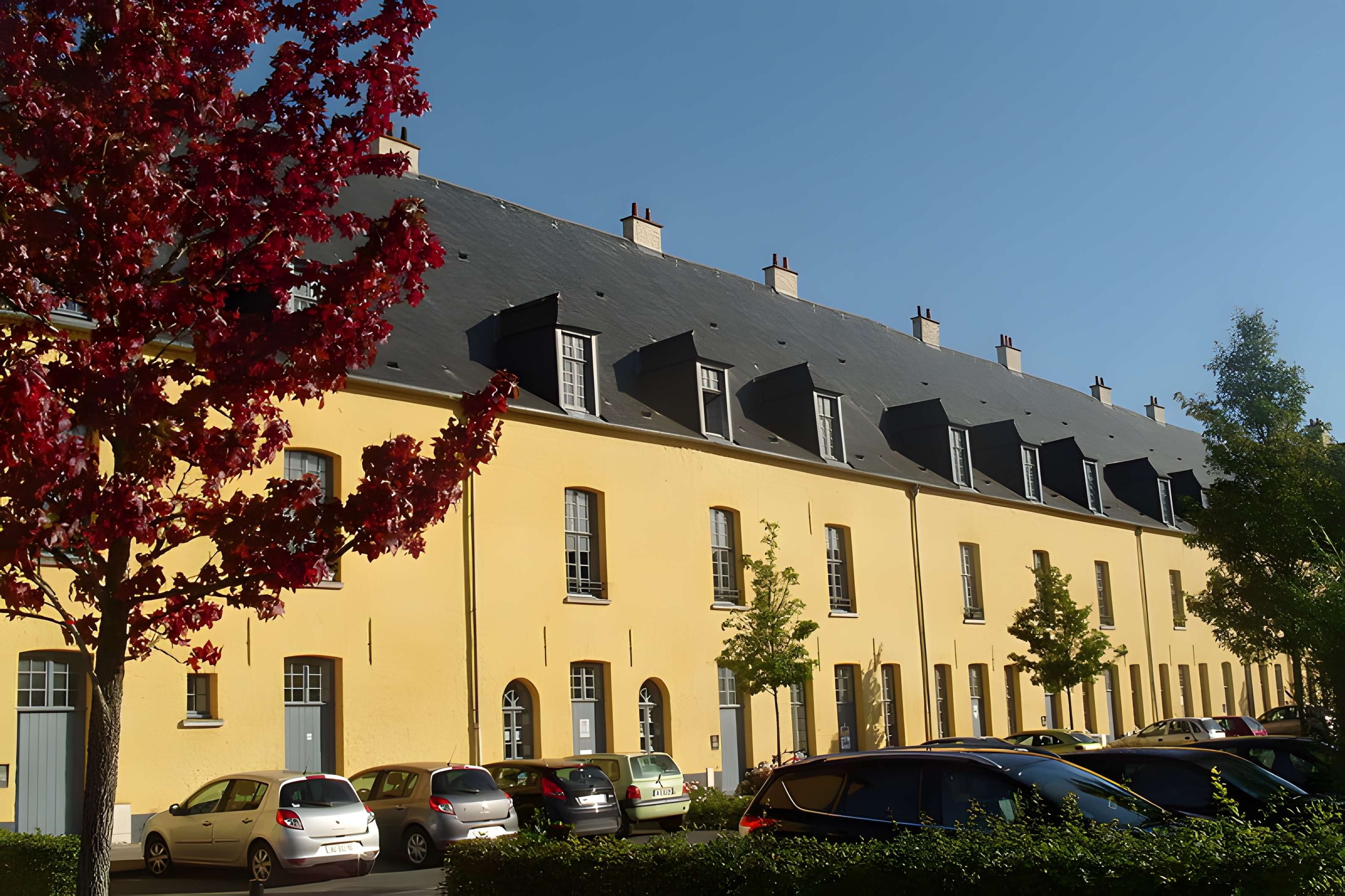 Casernes Taix et Listenois