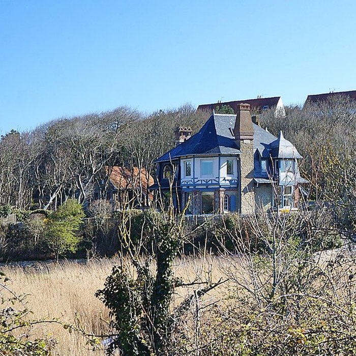 Photo de Maison dhabitation actuellement dénommée Villa Robinson ou Flé