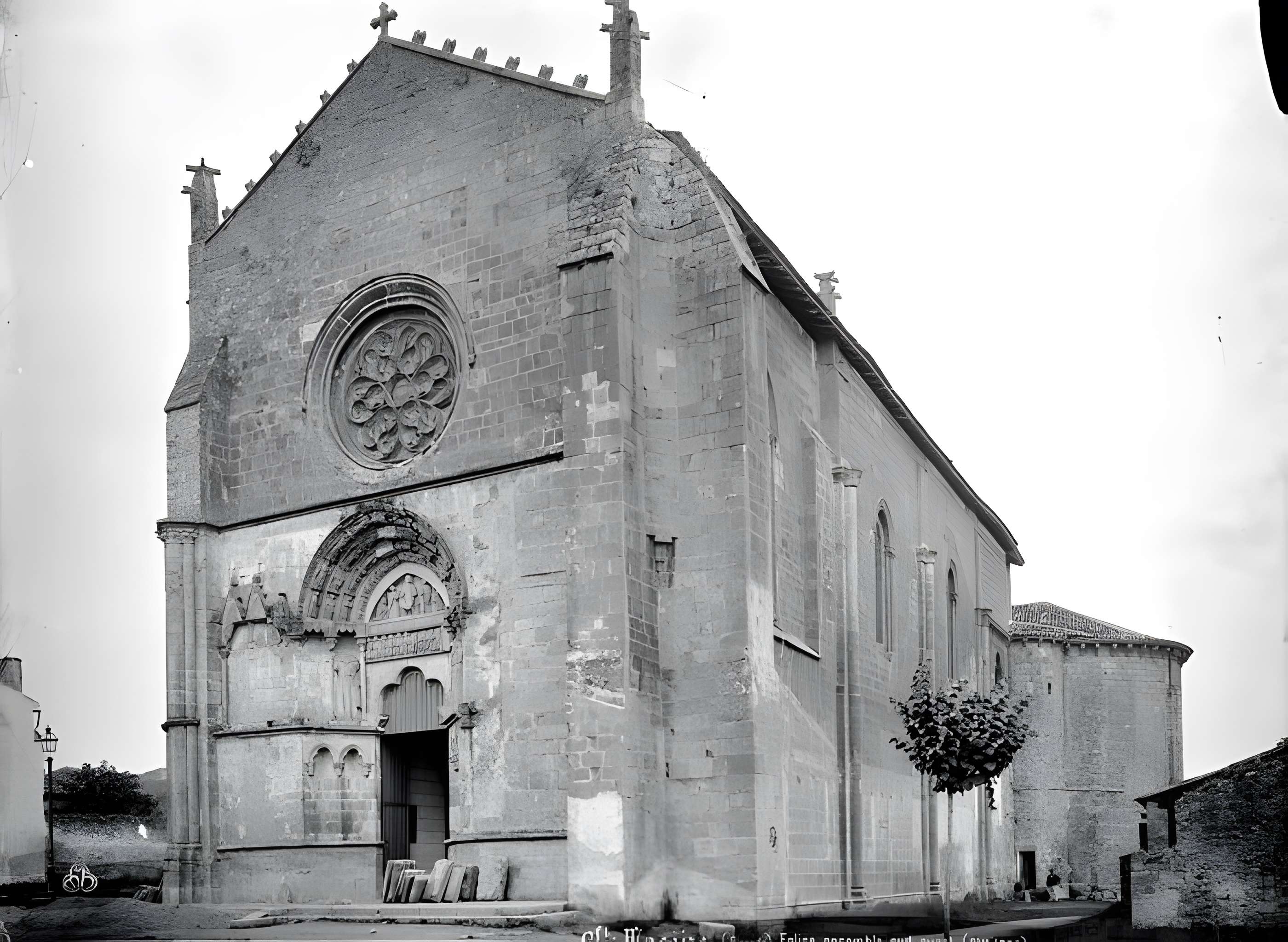 Église Saint-Sauveur-et-Saint-Martin de Saint-Macaire