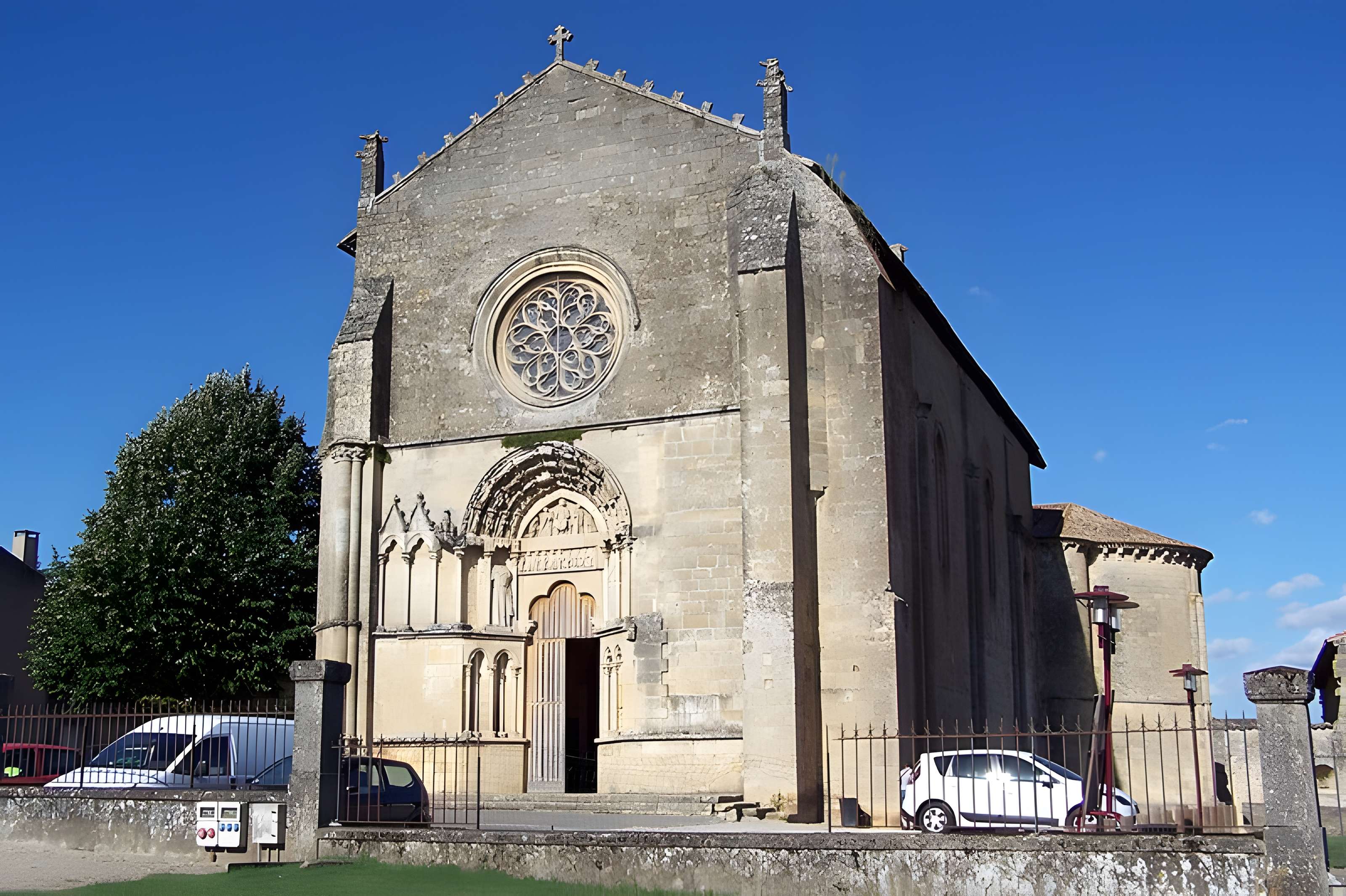 Église Saint-Sauveur-et-Saint-Martin de Saint-Macaire