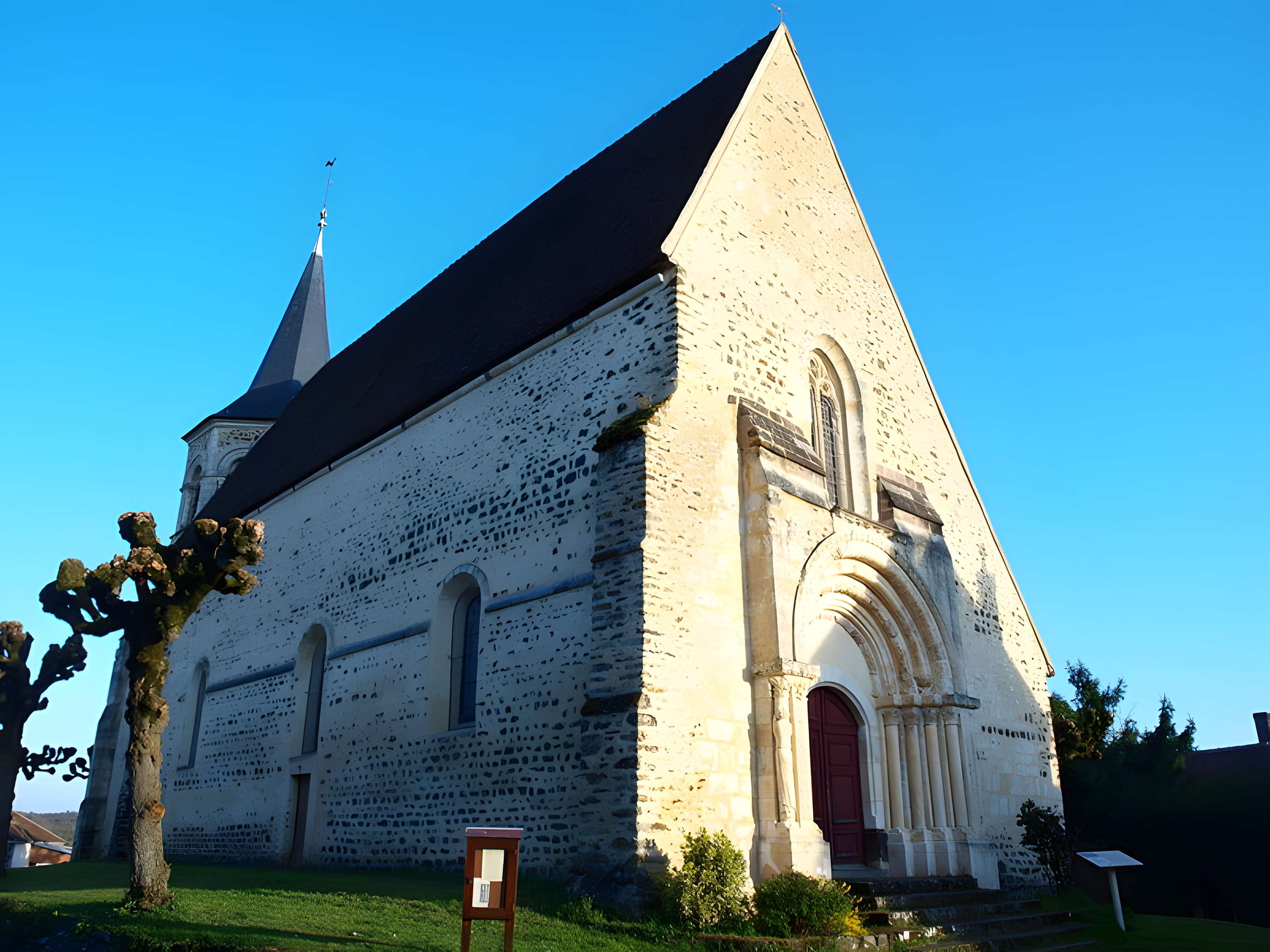 Église Saint-Sébastien de Parly