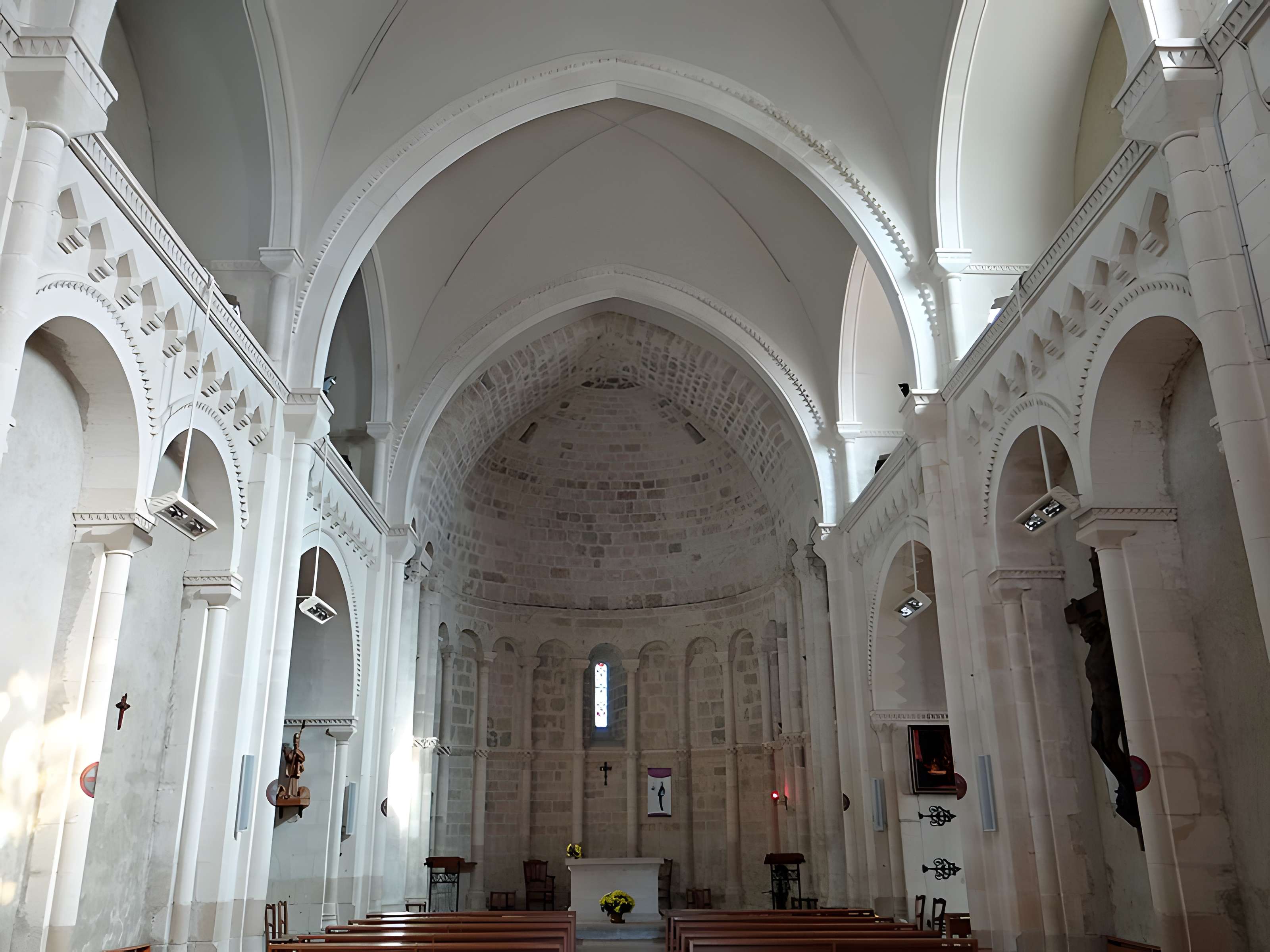 Église Saint-Sernin d'Artigues