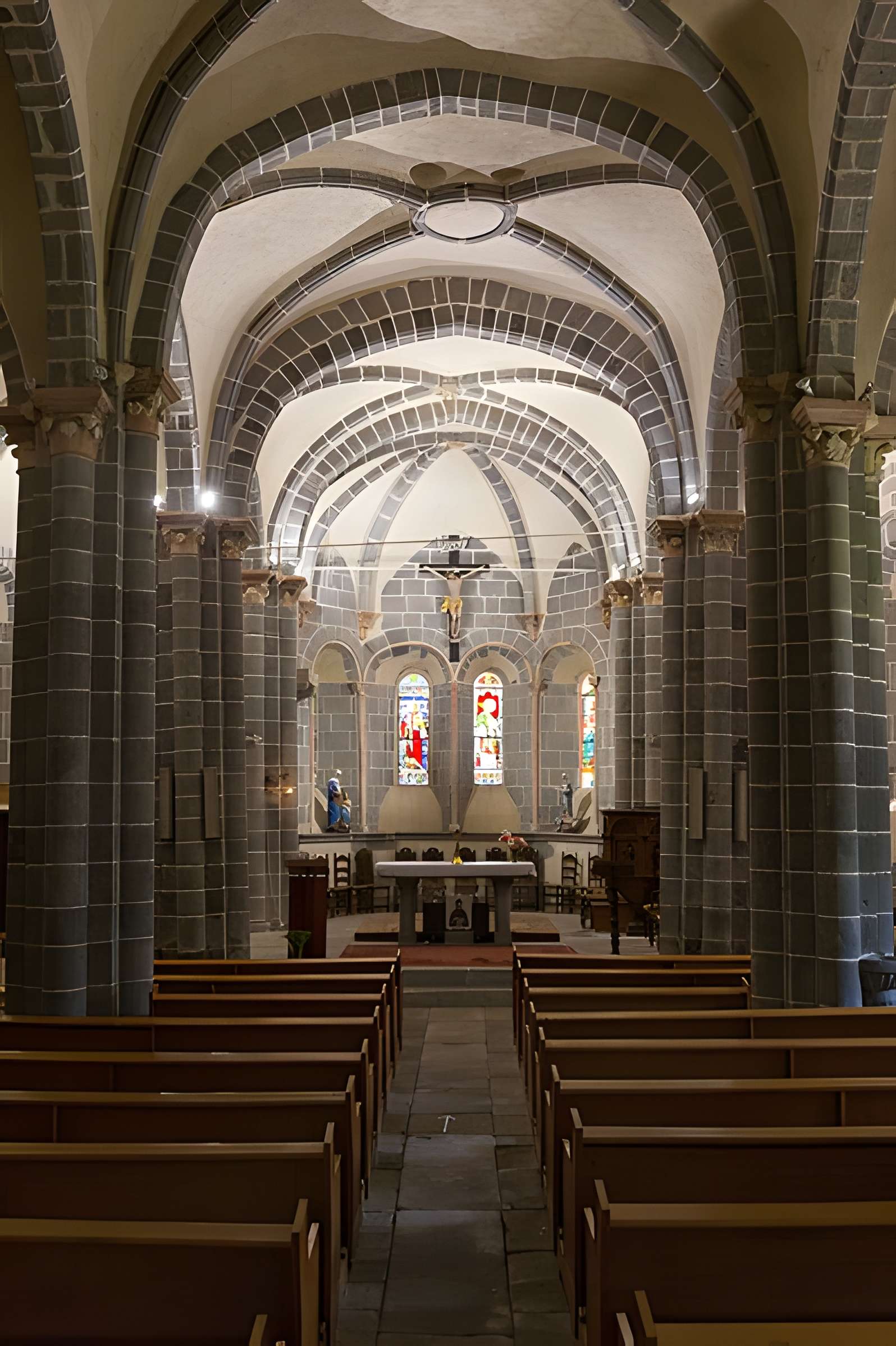 Église Saint-Sidoine d'Aydat