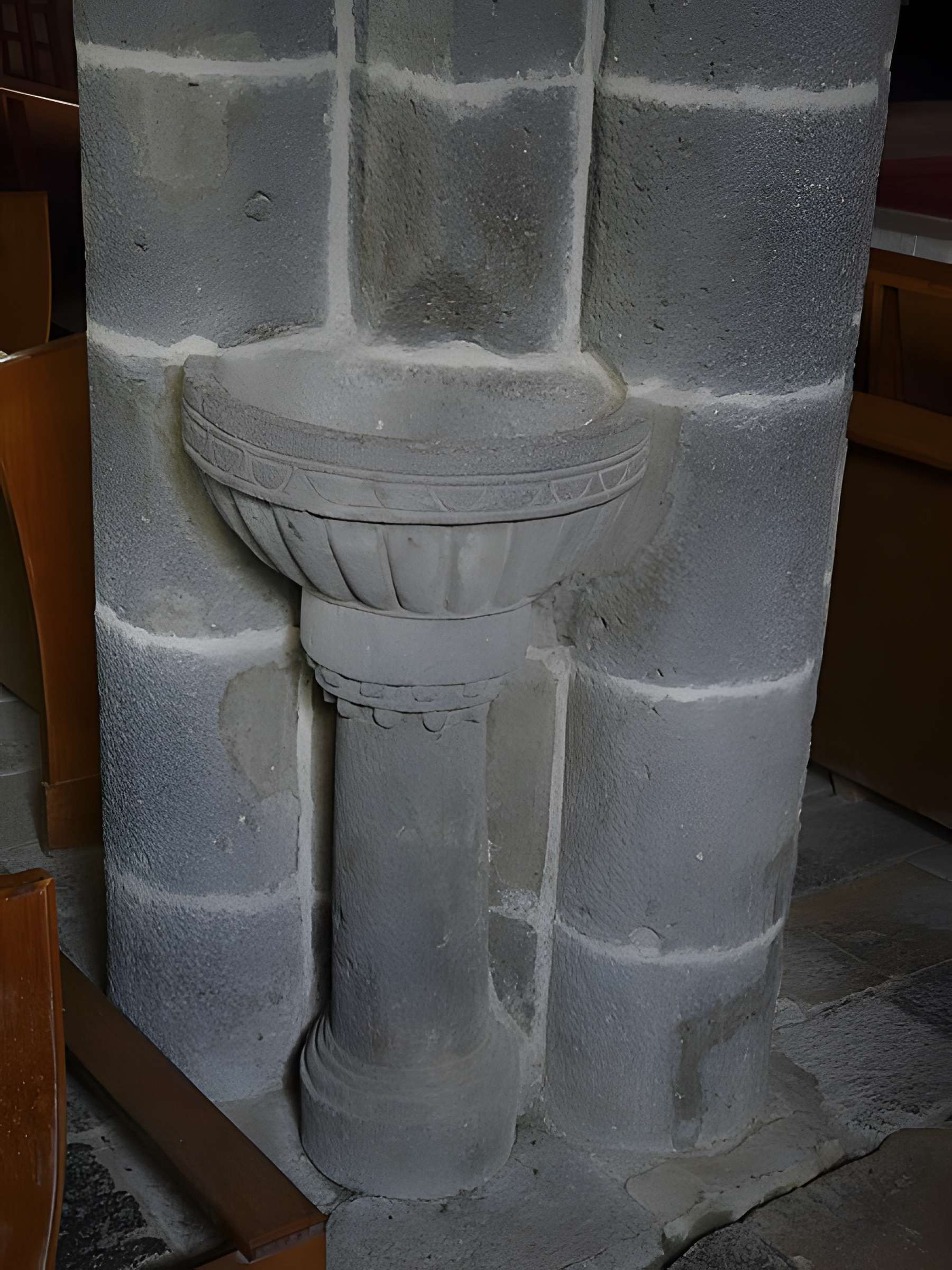 Église Saint-Sidoine d'Aydat