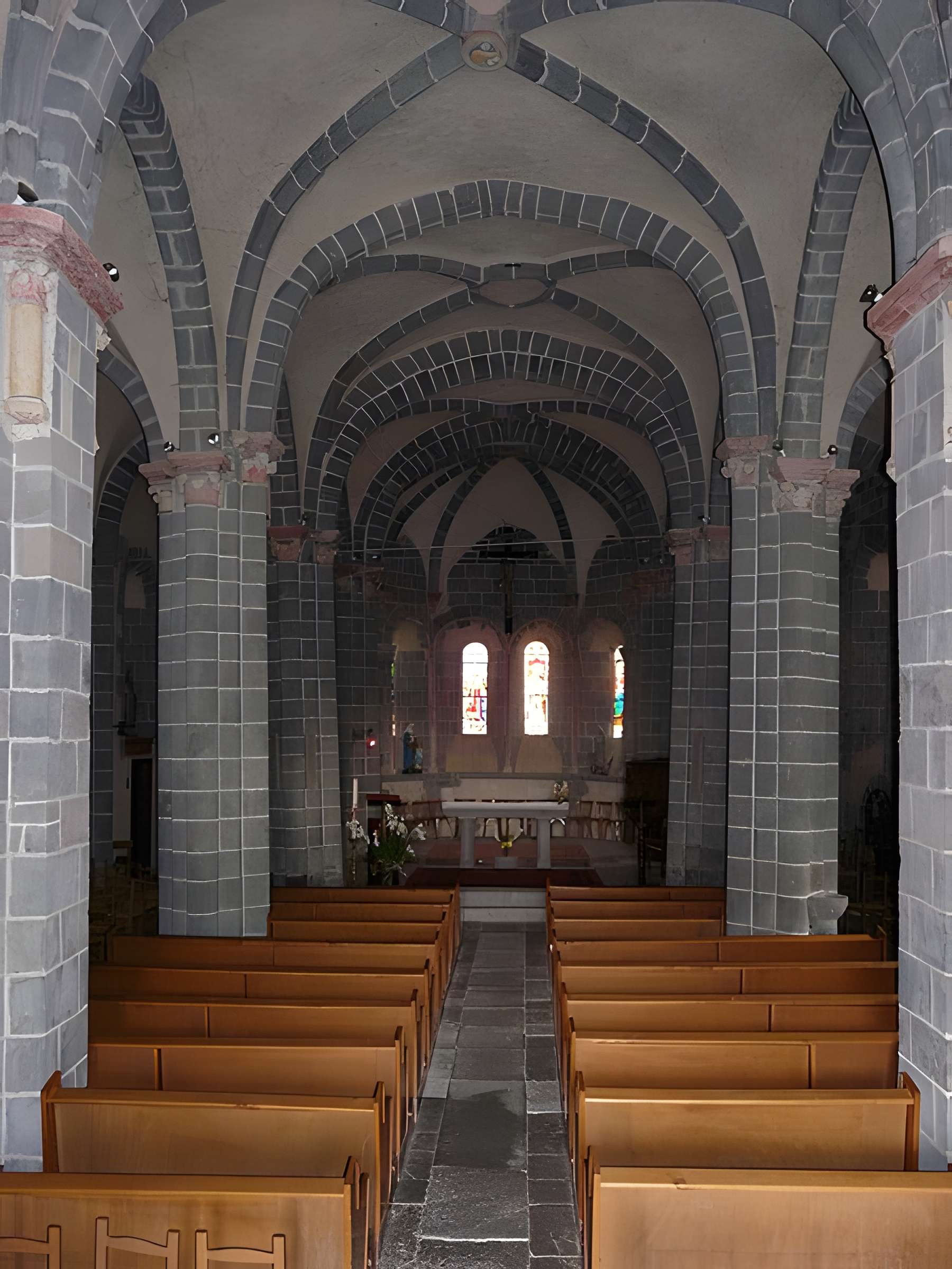 Église Saint-Sidoine d'Aydat