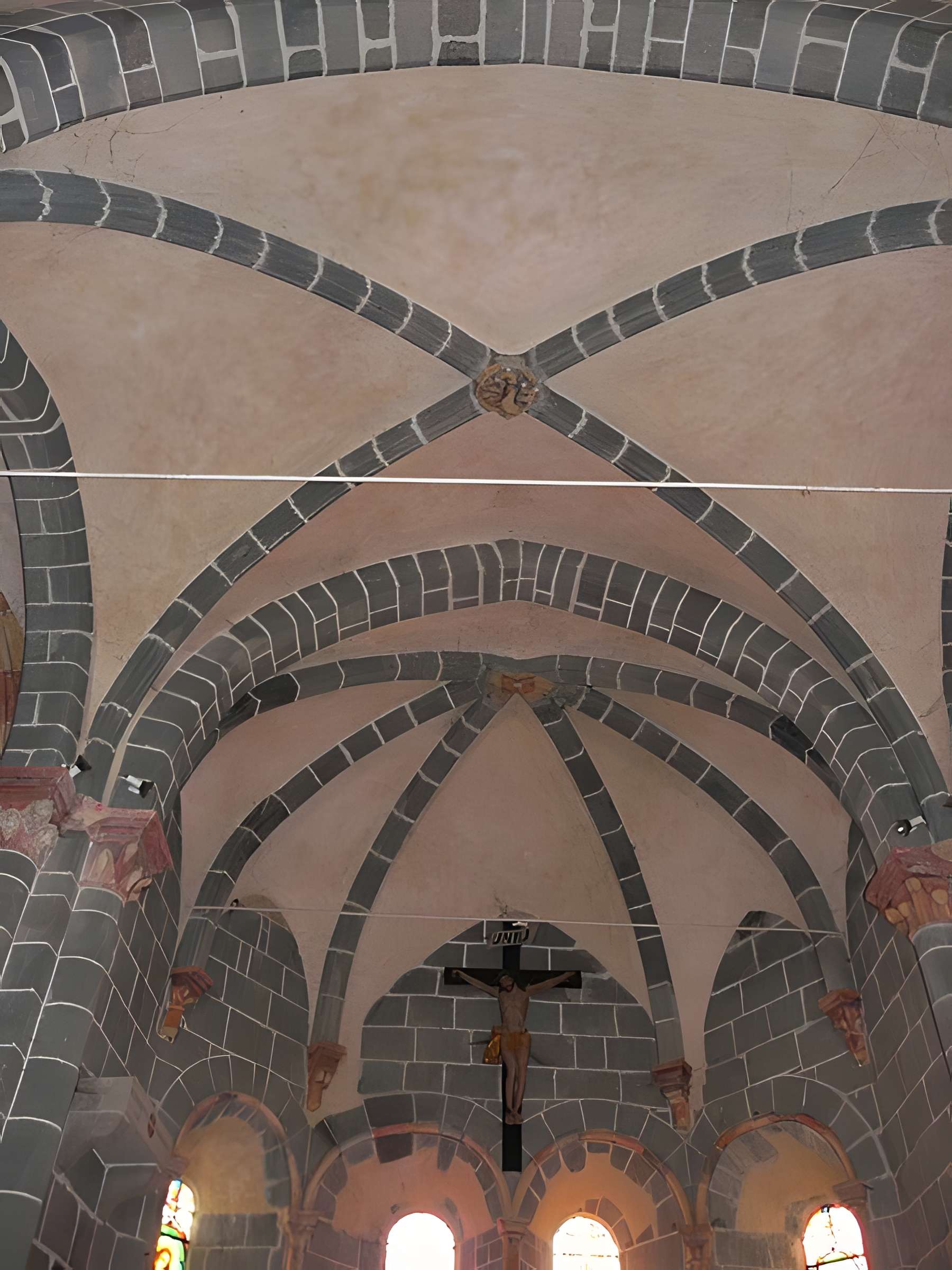 Église Saint-Sidoine d'Aydat