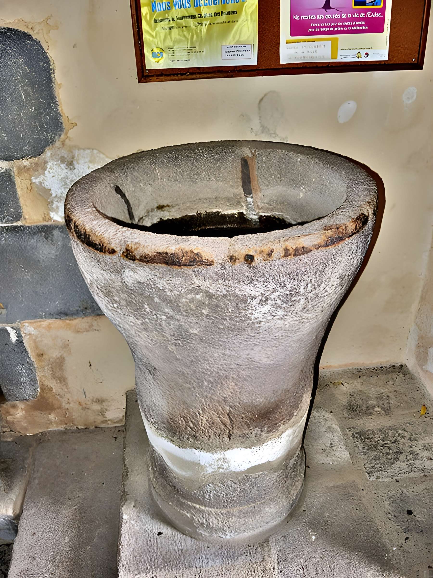 Église Saint-Sidoine d'Aydat