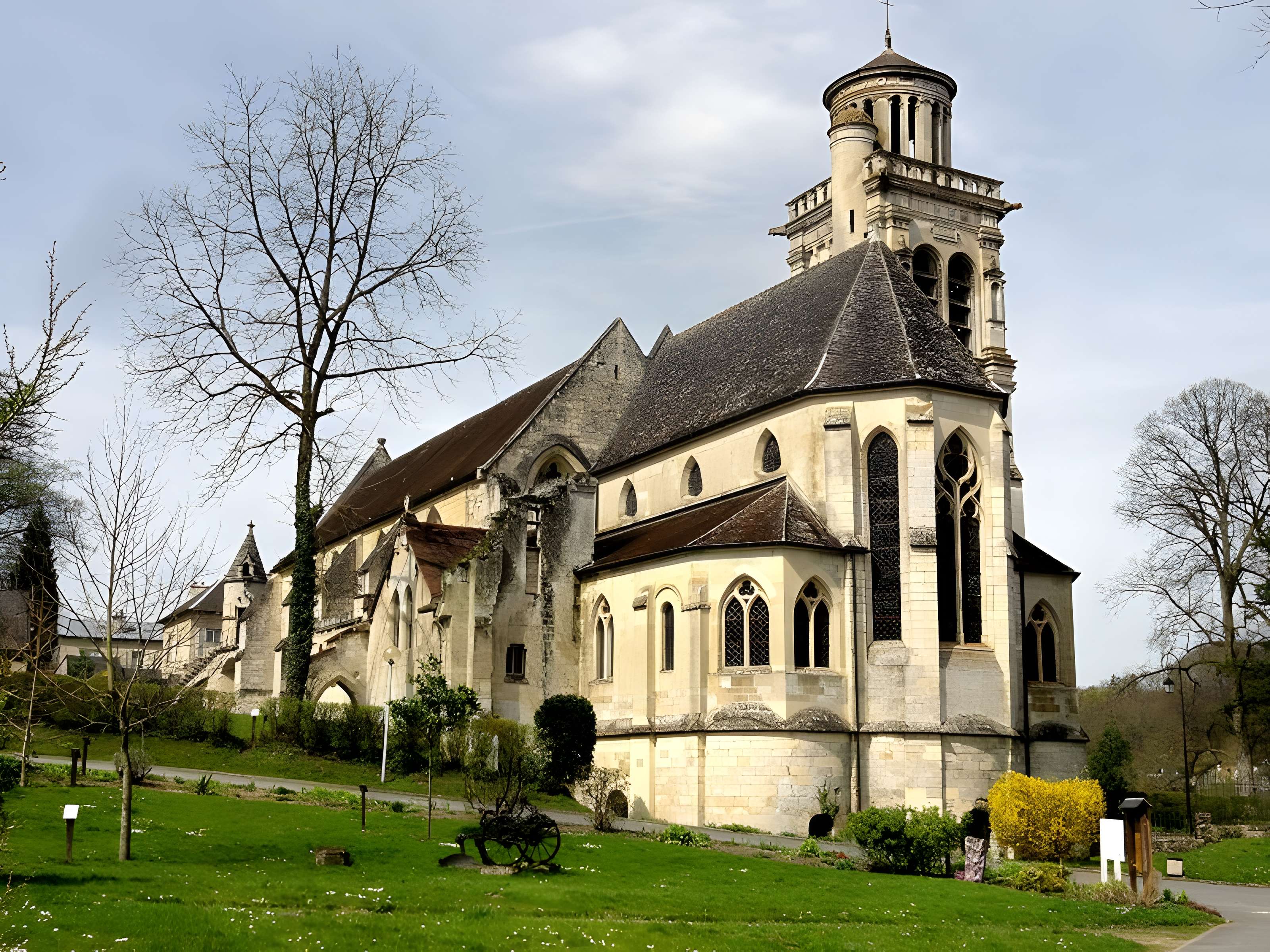 Église Saint-Sulpice de Pierrefonds