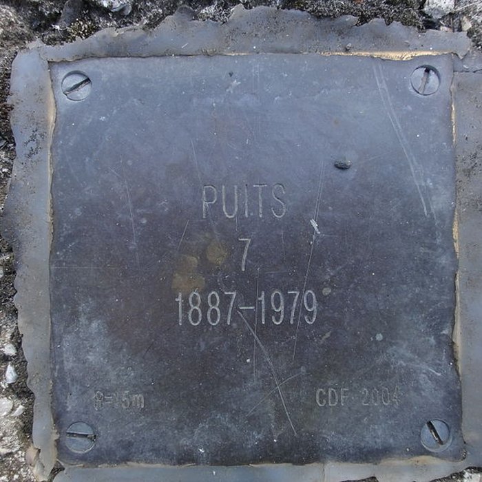 Photo de Fosse n 7 de la compagnie des mines de Vicoigne-Noeux-Drocourt et du groupe de Béthune des Houillères du Bassin du Nord et du Pas-de-Calais