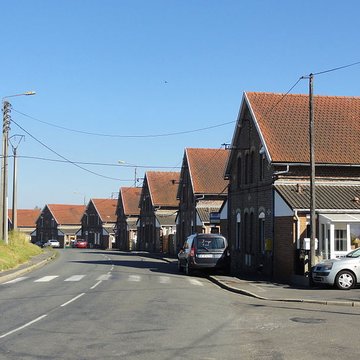 Fosse n 7 de la compagnie des mines de Vicoigne-Noeux-Drocourt et du groupe de Béthune des Houillères du Bassin du Nord et du Pas-de-Calais