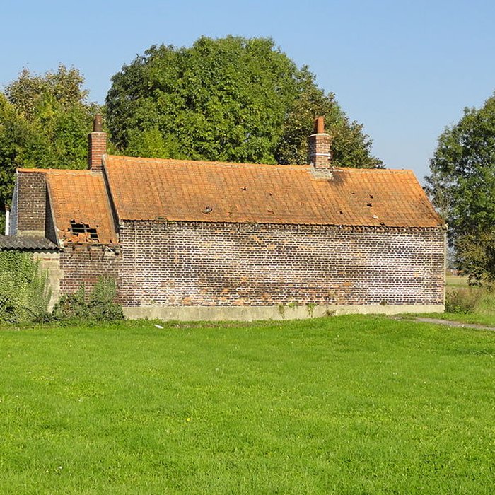 Photo de Cité des Electriciens ancien coron de la fosse n 2 dite du Mont-Blanc , située en bordure de la rue Anatole-France et constitué de la totalité des rues Ampère, Branly, Coulomb, Edison, Faraday, Franklin, Gramme, Laplace, Marconi, Volta