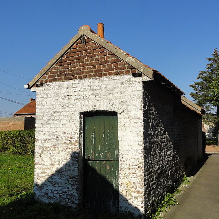 Photo de Cité des Electriciens ancien coron de la fosse n 2 dite du Mont-Blanc , située en bordure de la rue Anatole-France et constitué de la totalité des rues Ampère, Branly, Coulomb, Edison, Faraday, Franklin, Gramme, Laplace, Marconi, Volta