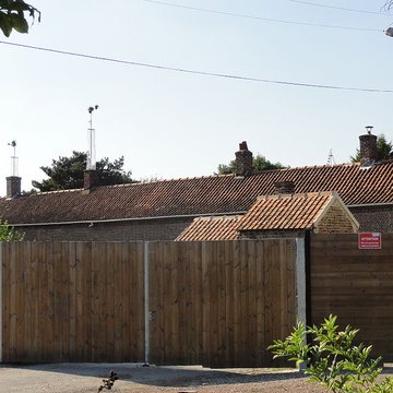 Cité des Electriciens ancien coron de la fosse n 2 dite du Mont-Blanc , située en bordure de la rue Anatole-France et constitué de la totalité des rues Ampère, Branly, Coulomb, Edison, Faraday, Franklin, Gramme, Laplace, Marconi, Volta