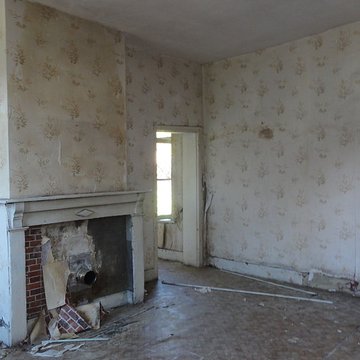 Cité des Electriciens ancien coron de la fosse n 2 dite du Mont-Blanc , située en bordure de la rue Anatole-France et constitué de la totalité des rues Ampère, Branly, Coulomb, Edison, Faraday, Franklin, Gramme, Laplace, Marconi, Volta