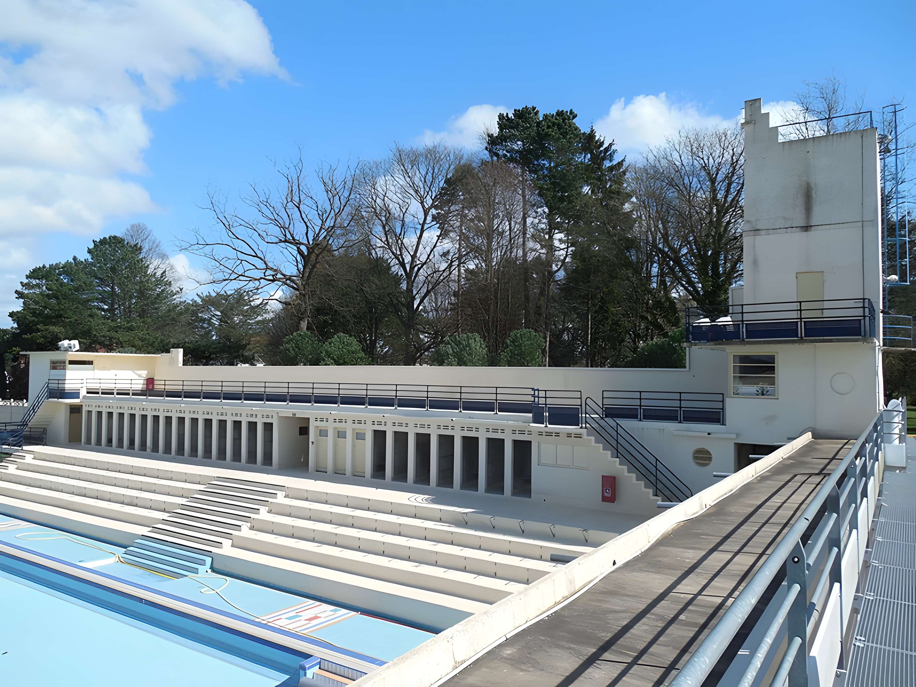 Stade-parc et école de natation