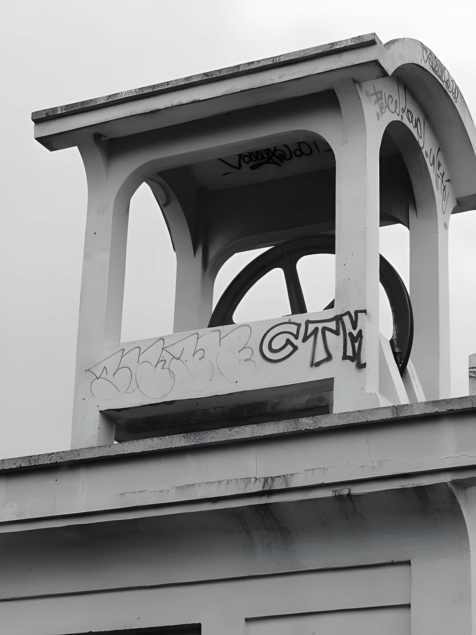 Chevalement de la fosse n° 13bis dite  Félix Bollaert