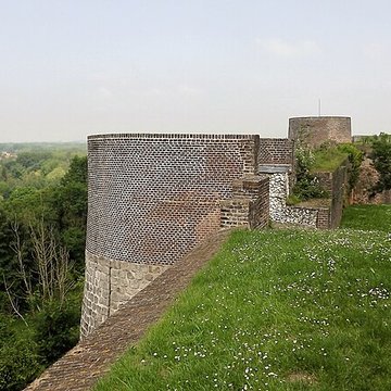Ruines des remparts